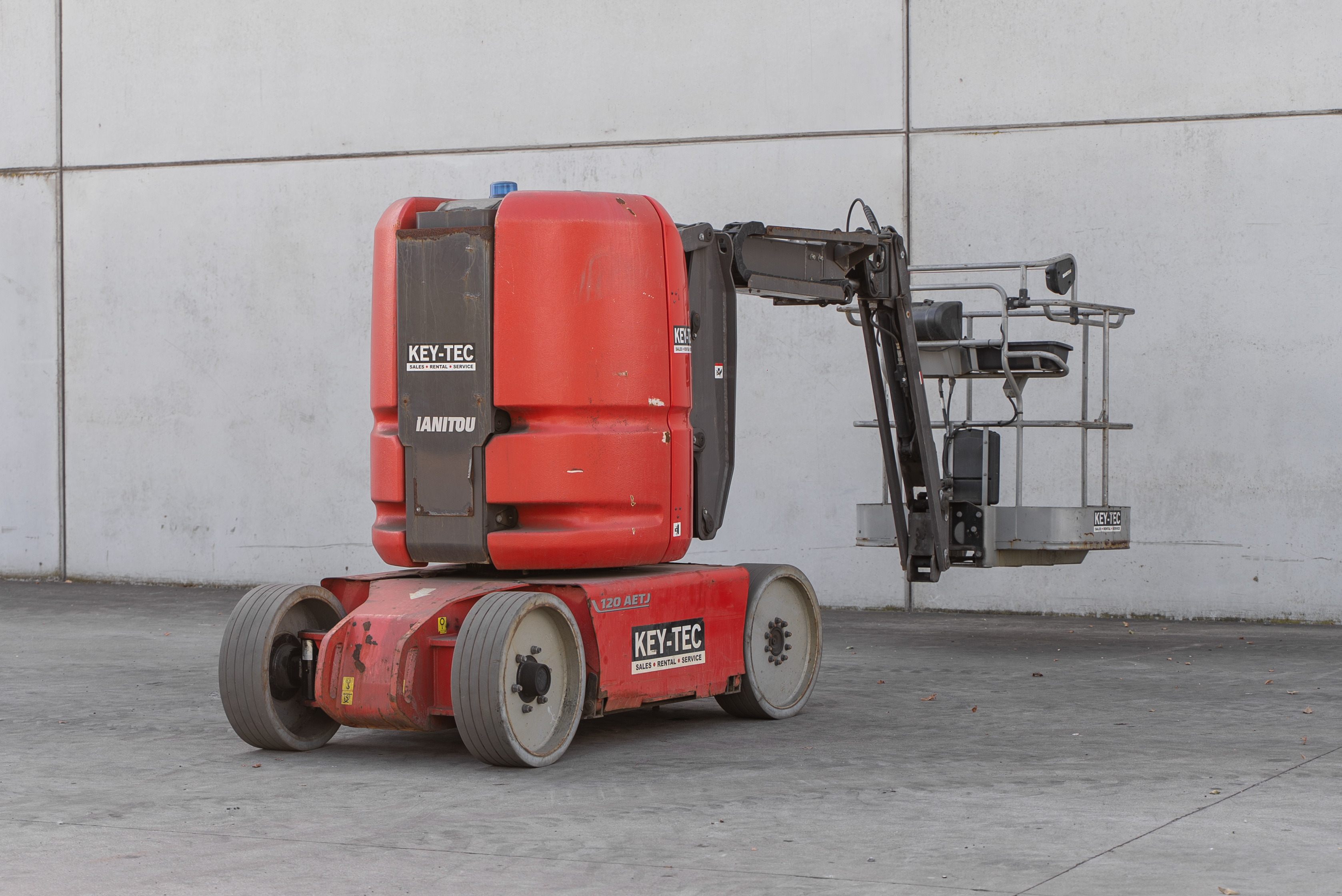 AETJ 120 COMPACT 2 3D - Back right