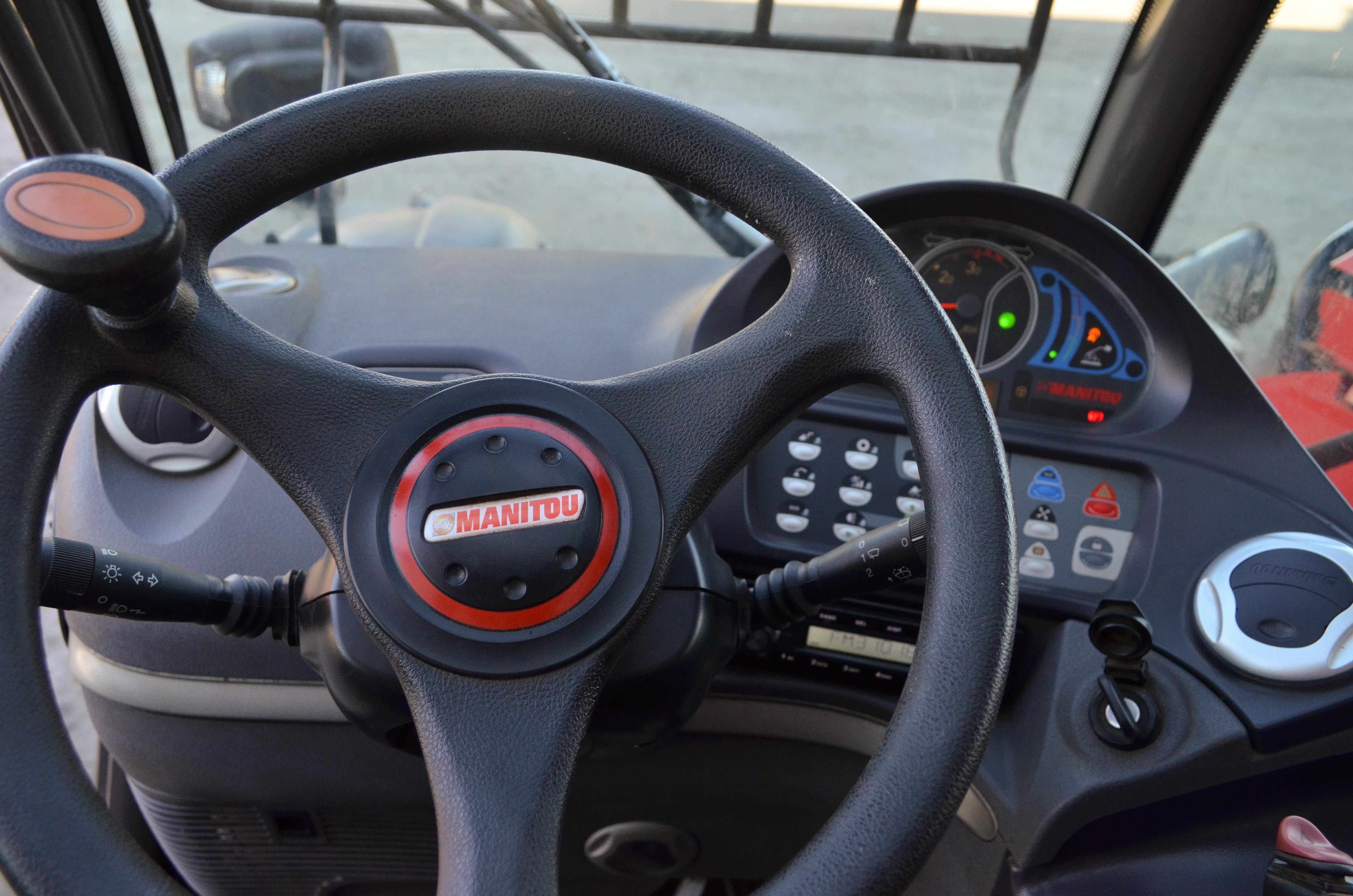 MT 1135 EASY 75D ST3B S1 - Interior front