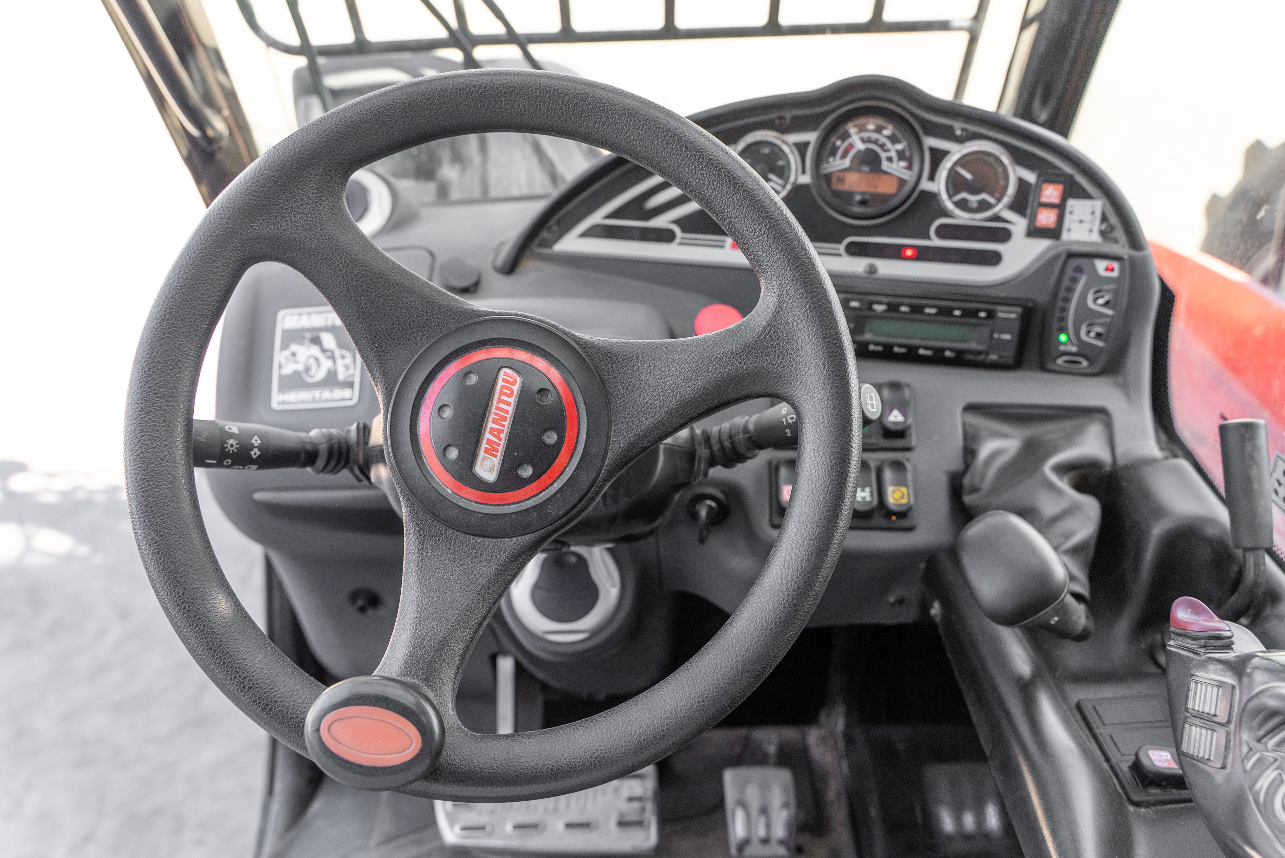 MT 933 EASY 75D ST5 S1 - Interior front
