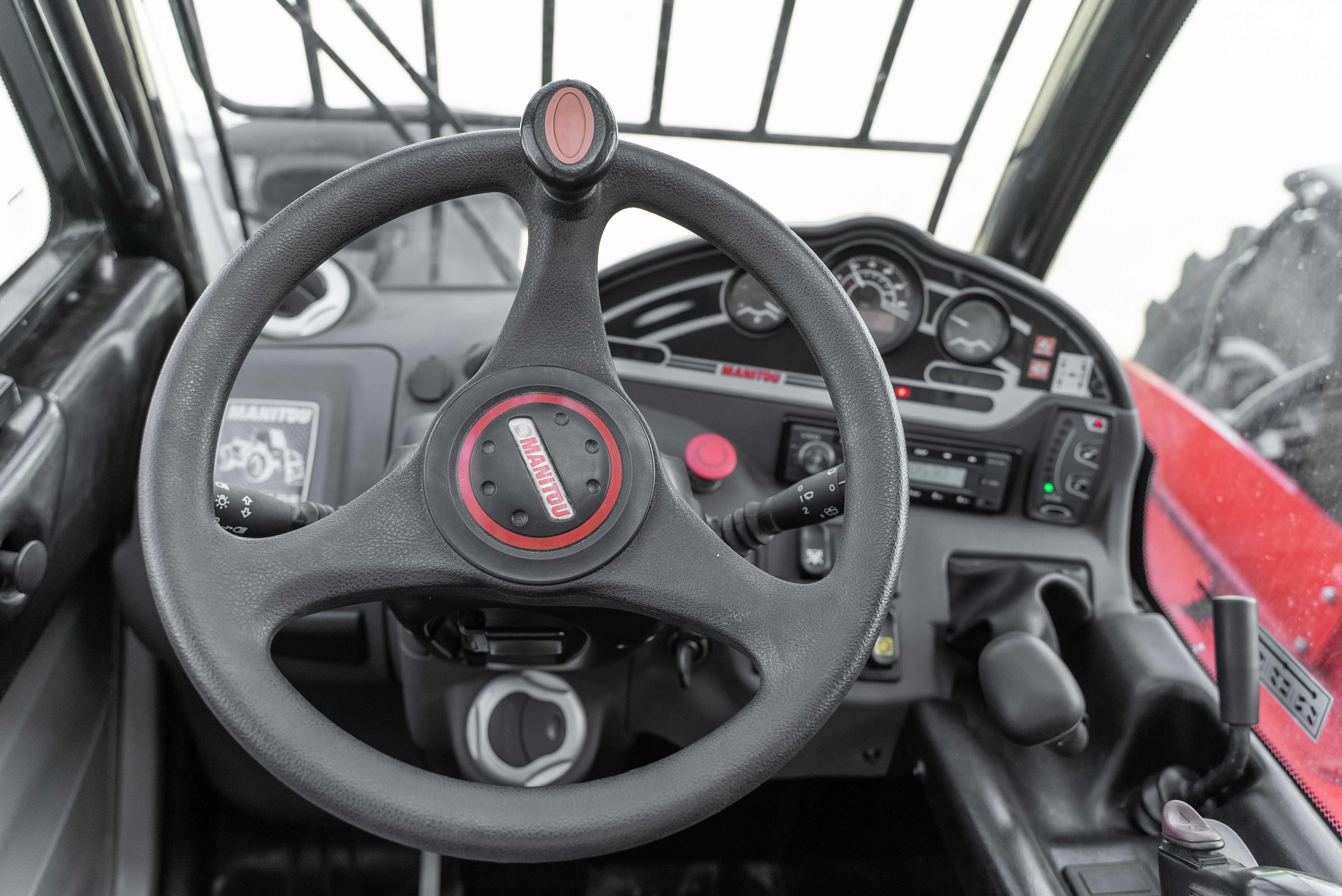 MT 933 EASY 75D ST5 S1 - Interior front