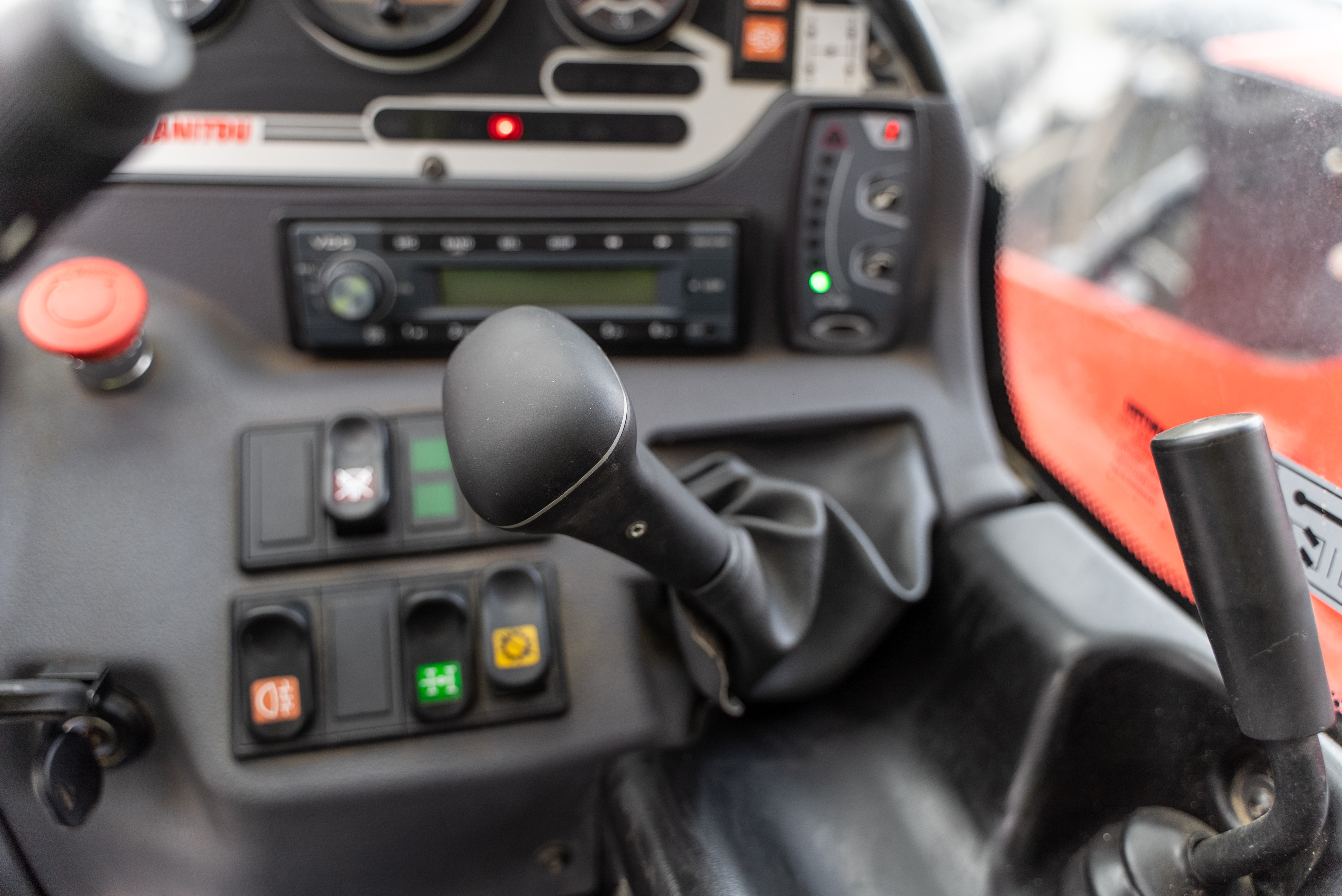 Manitou - Telehandlers - MT 1033 EASY 75D ST5 S1 - Product image