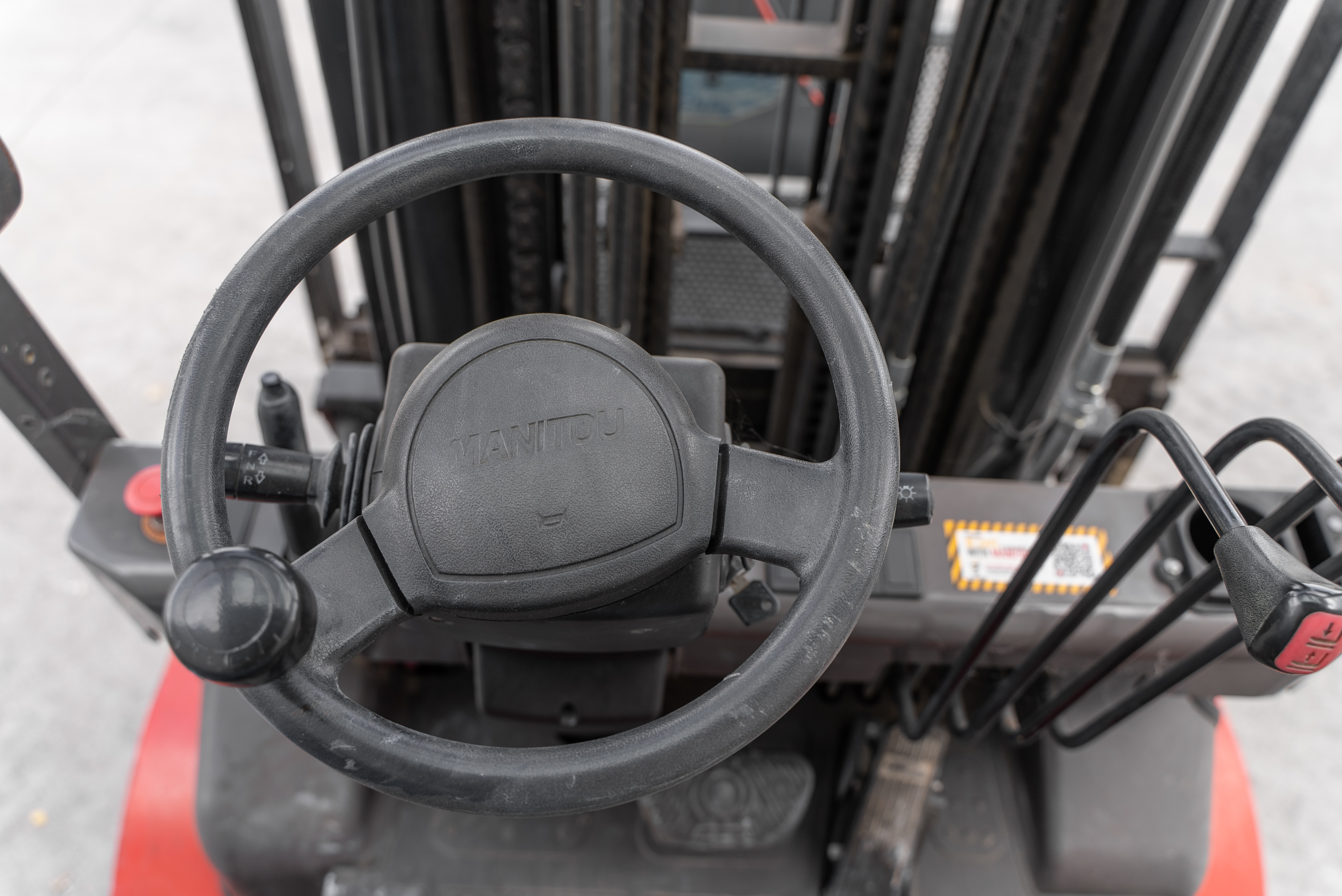 ME 430 80V S3 - Interior front