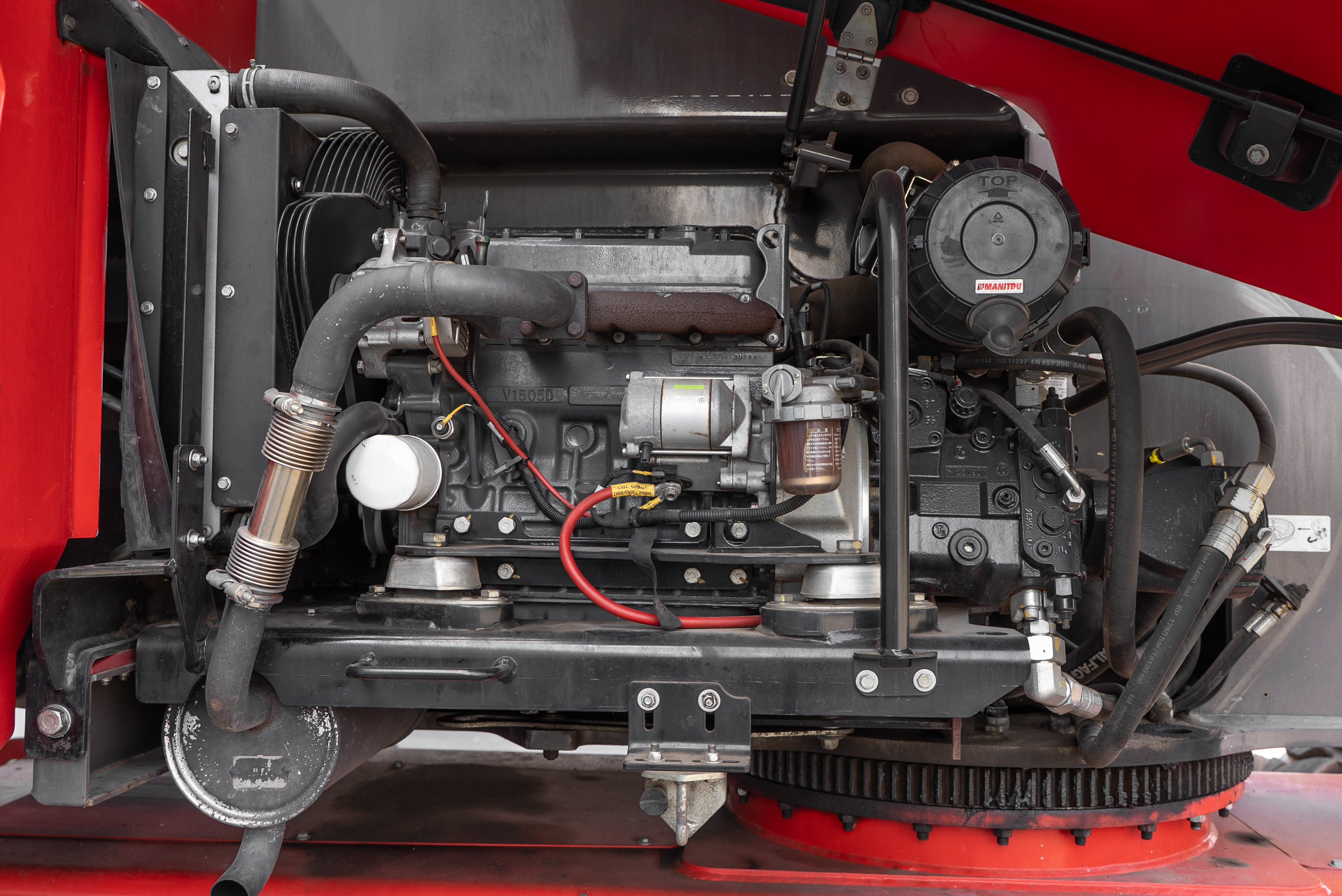 TJ 220 + - Engine