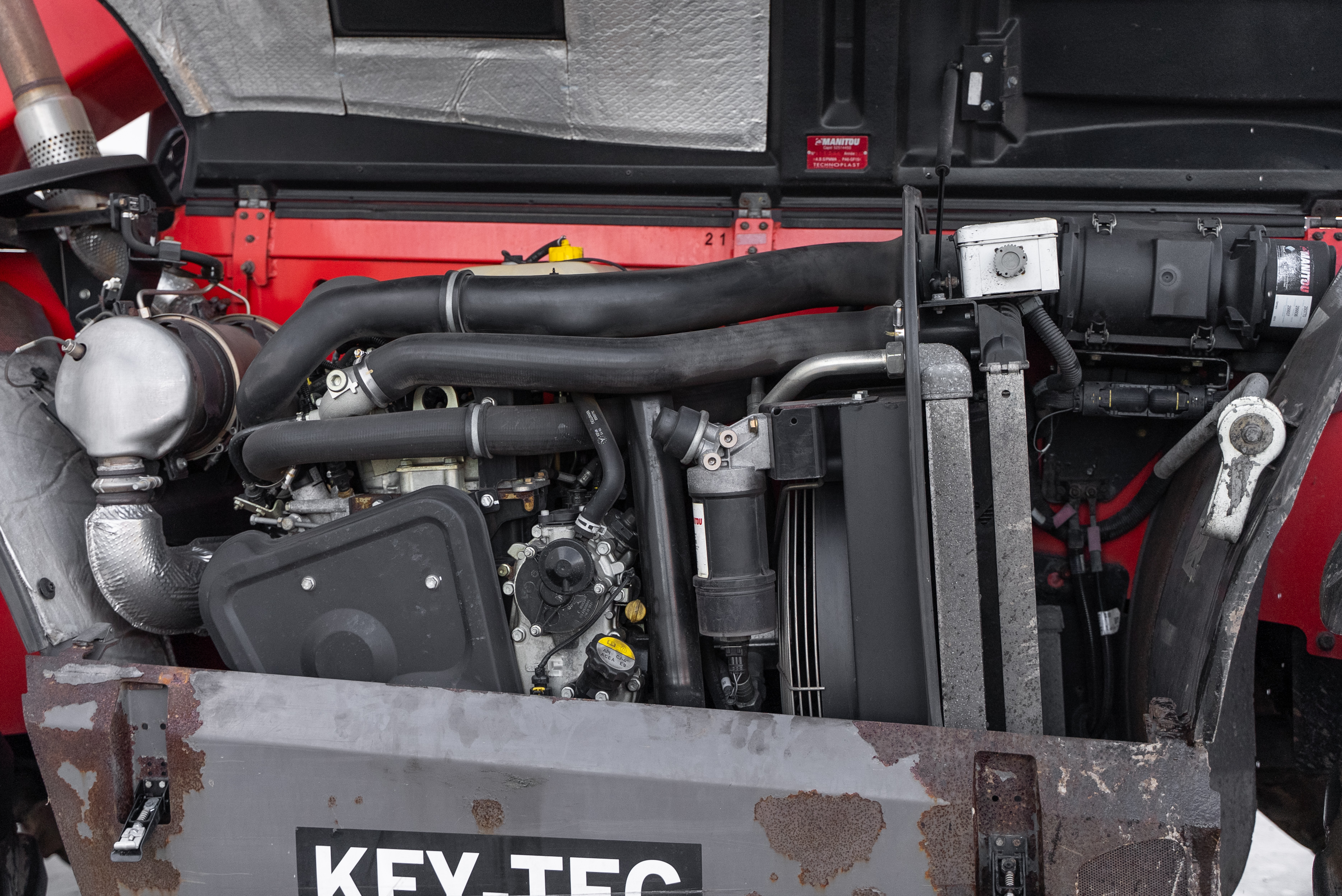 MT 1840 100P ST3B S2 - Engine