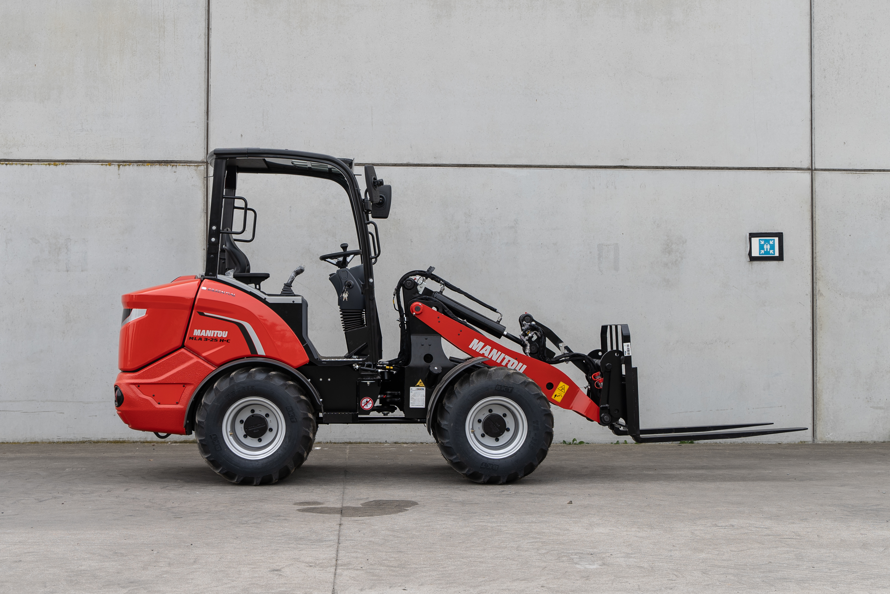 MLA 3-25 H-C P ST5 S1 - Side