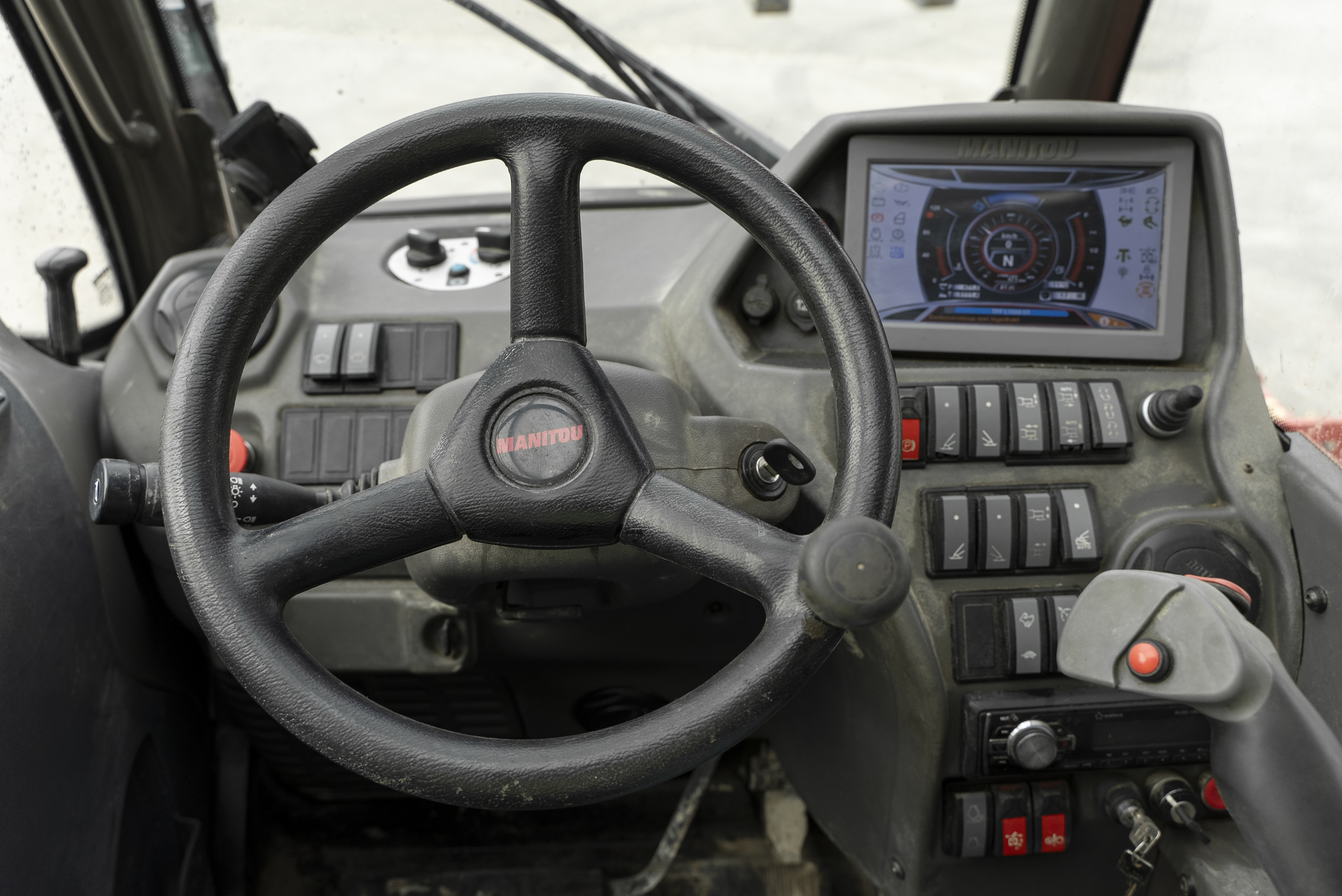 Manitou - Télescopiques - MRT 3050 PRIV+ ST4 S1 - Intérieur avant