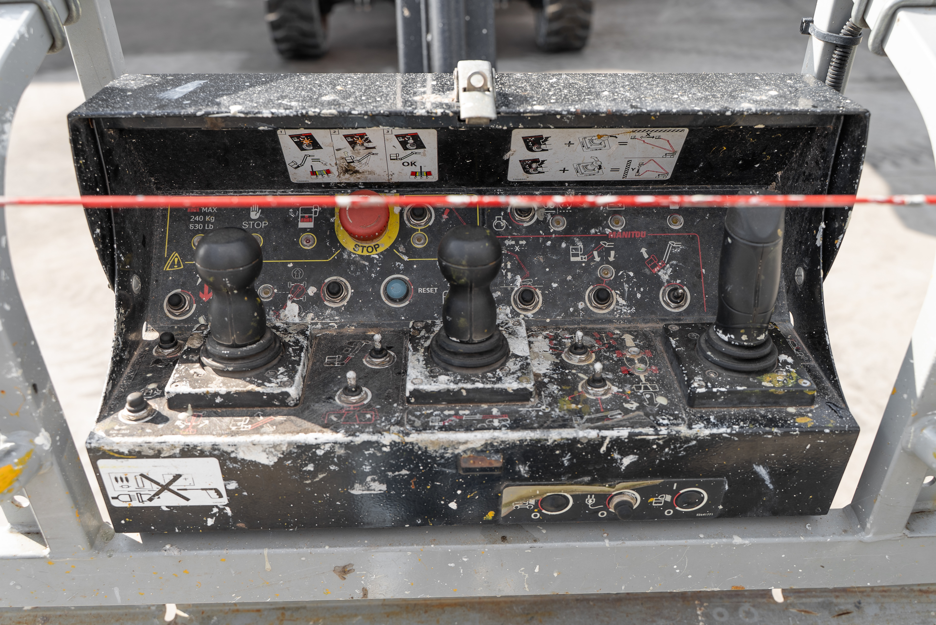 TJ 280 ST5 S1 - Interior front