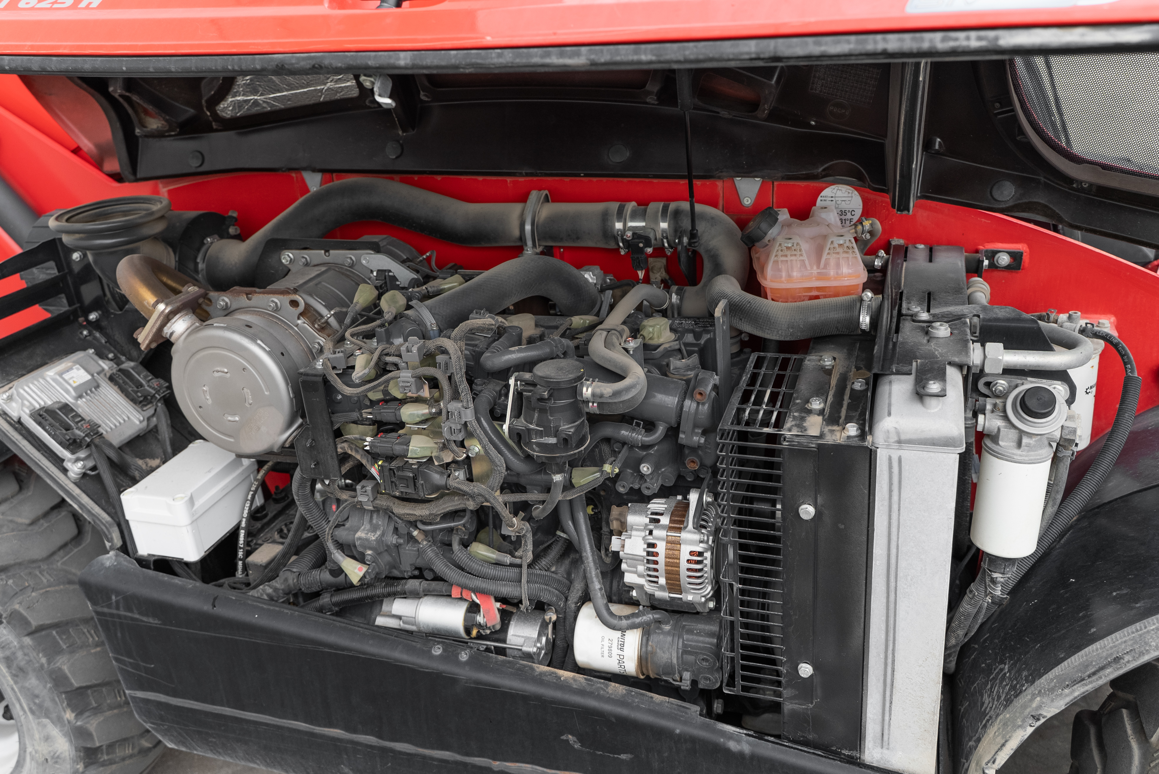 MT 625 H COMFORT 75K ST5 S1 - Engine