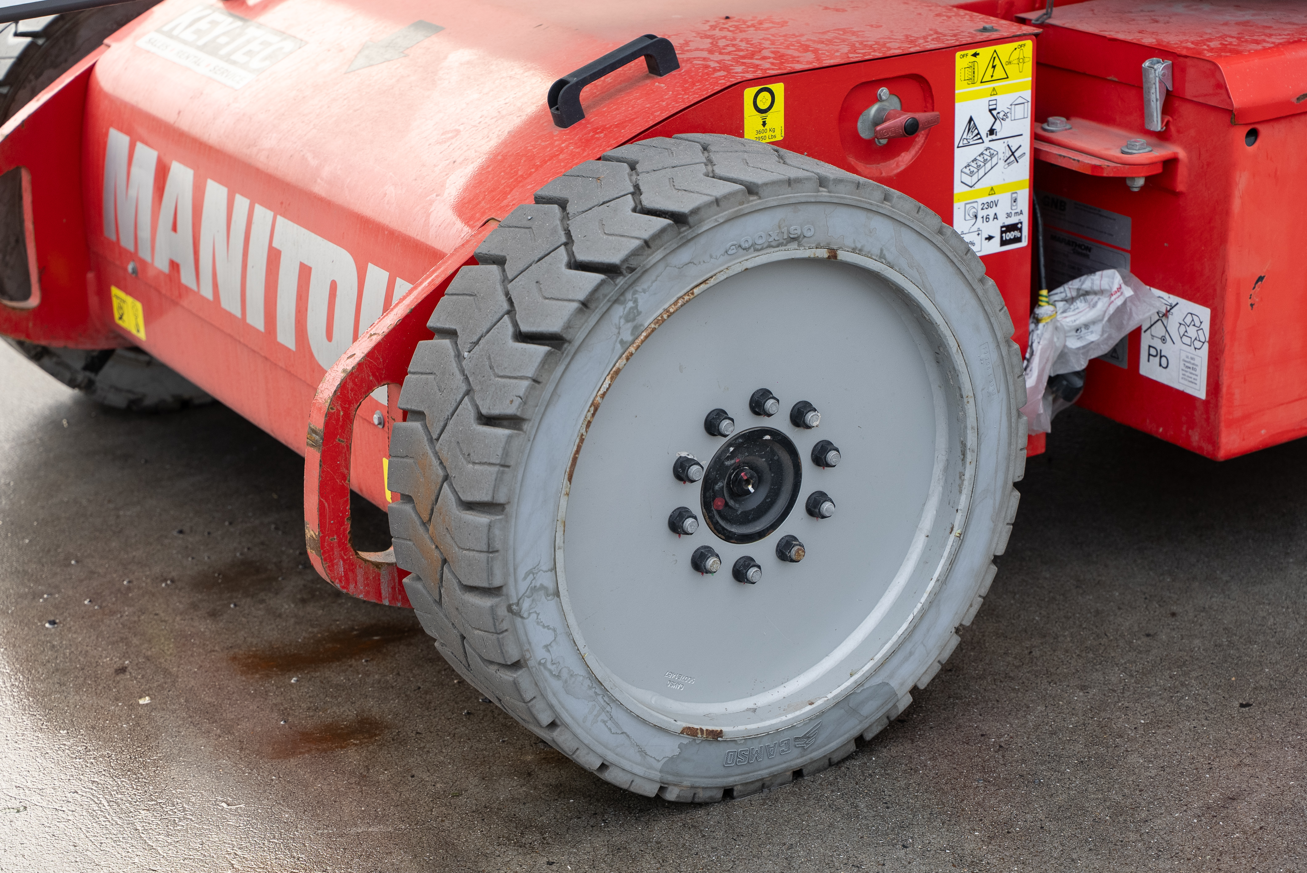 Manitou - Aerial platforms - AETJC 150 3D - Chassis / Wheel