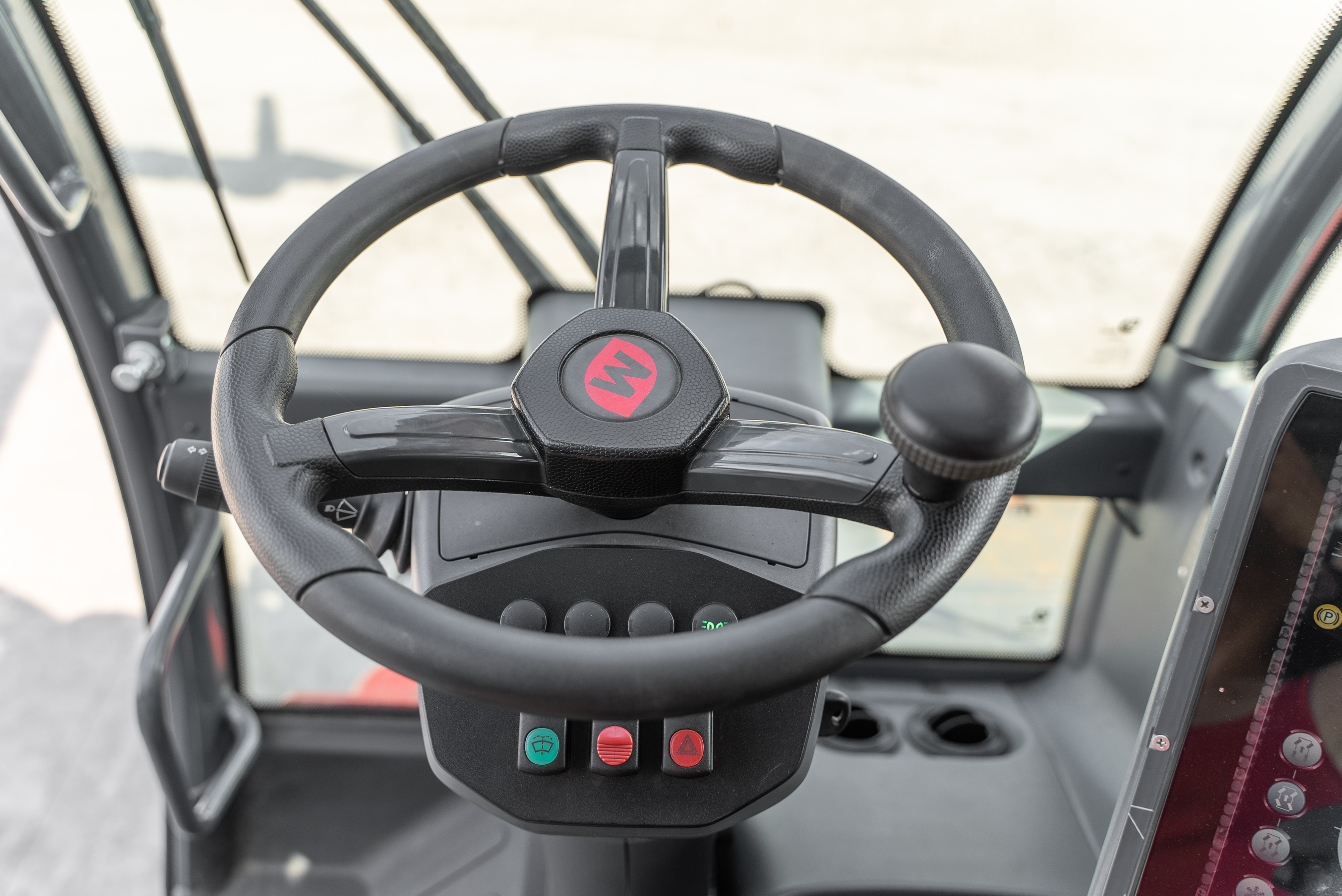 RTH 6.30 - Interior front