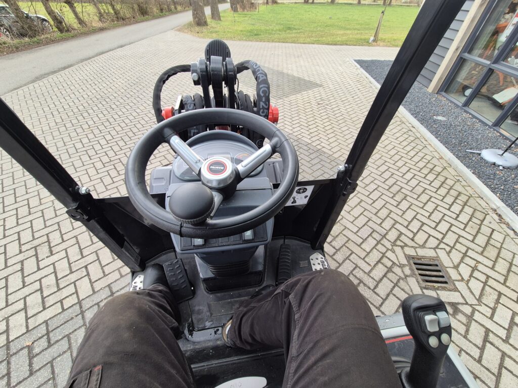 Manitou - Wheelloaders - MLA 3-25 H P ST5 S1 - Interior