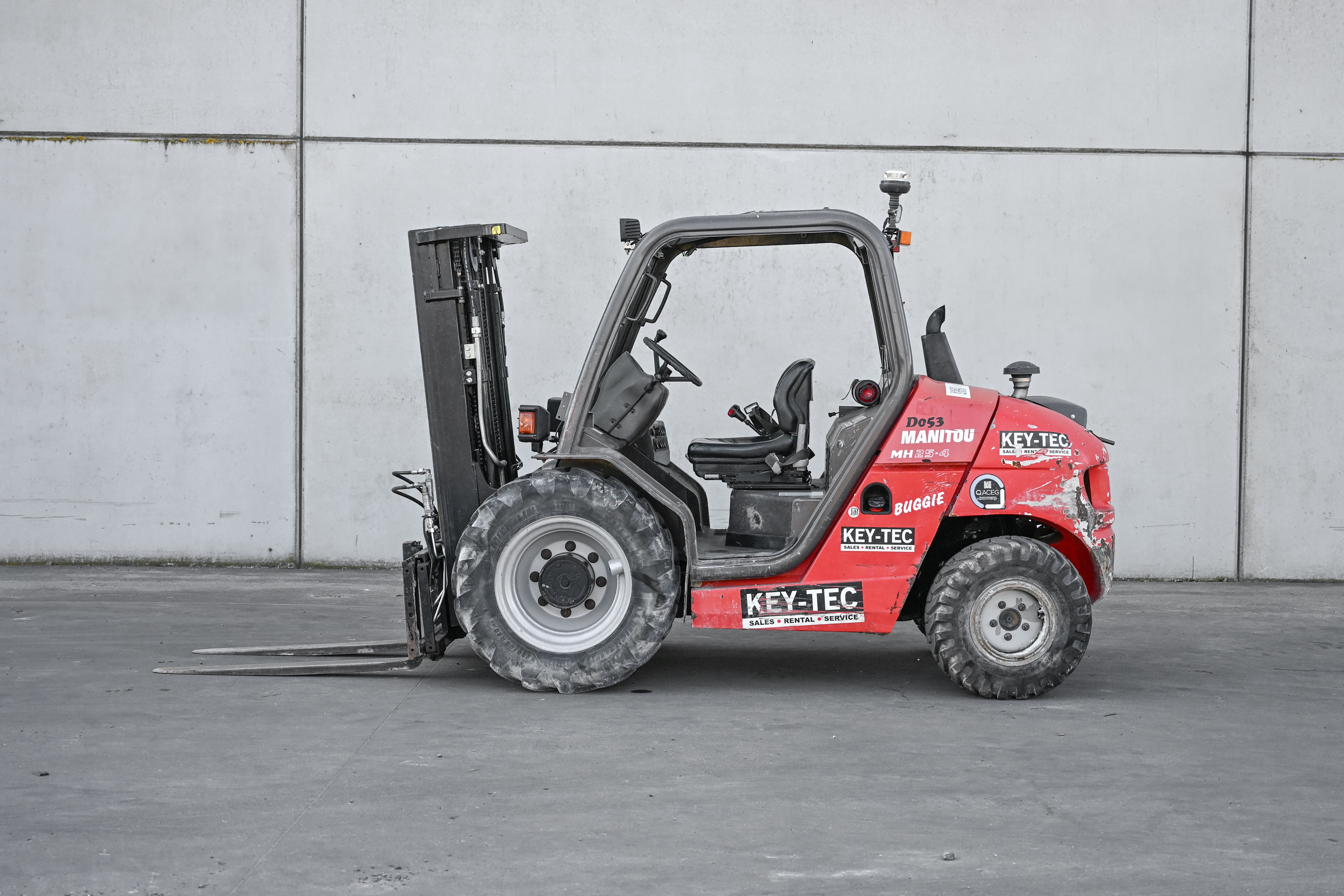 MH 25-4 BUGGIE 36KW 4ST3A - Side