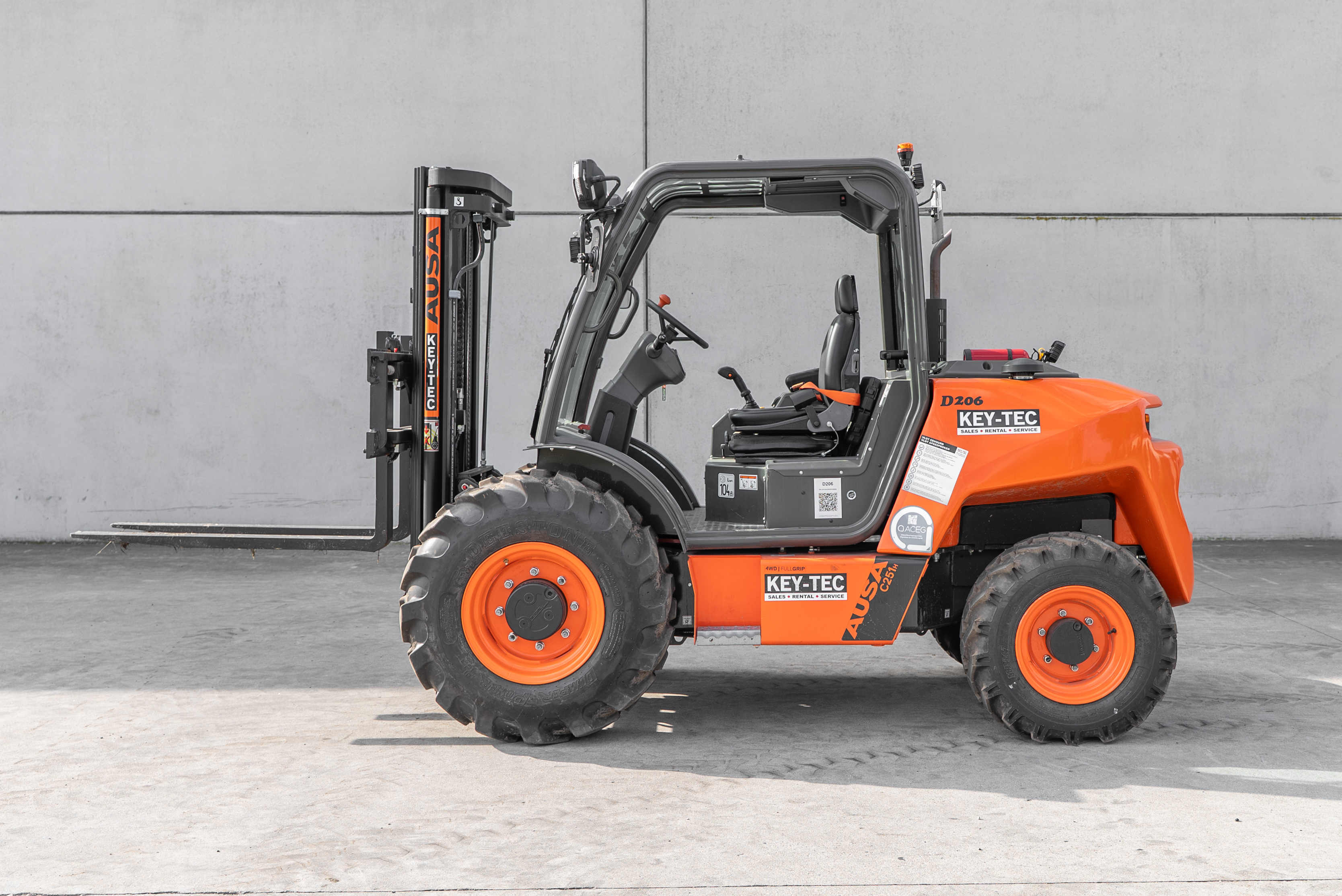 C251 Hx4 - Side