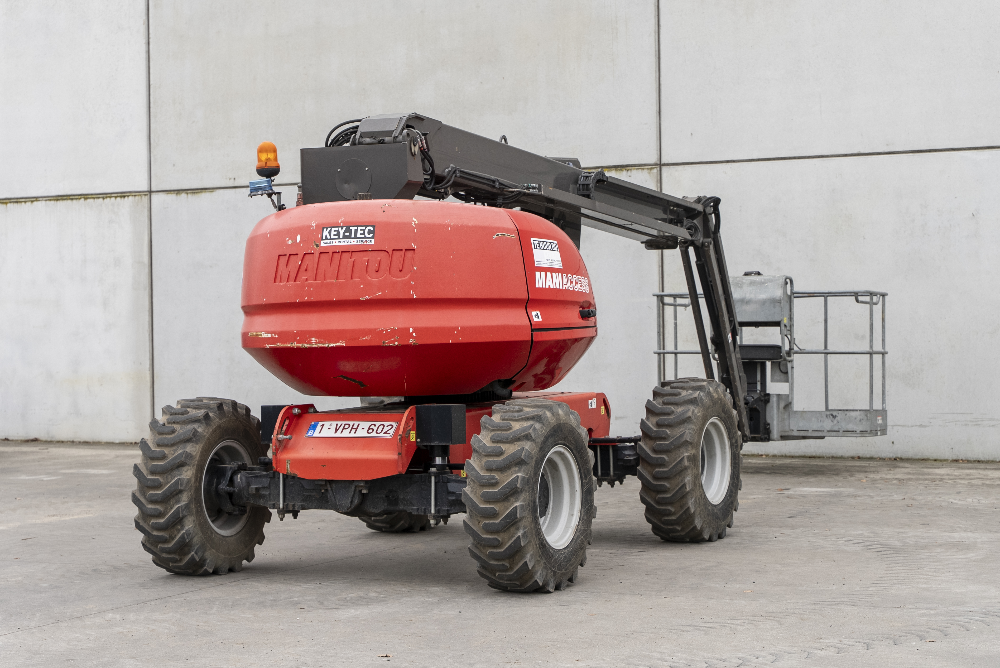 ATJ 180 2 RC E3 - Back right
