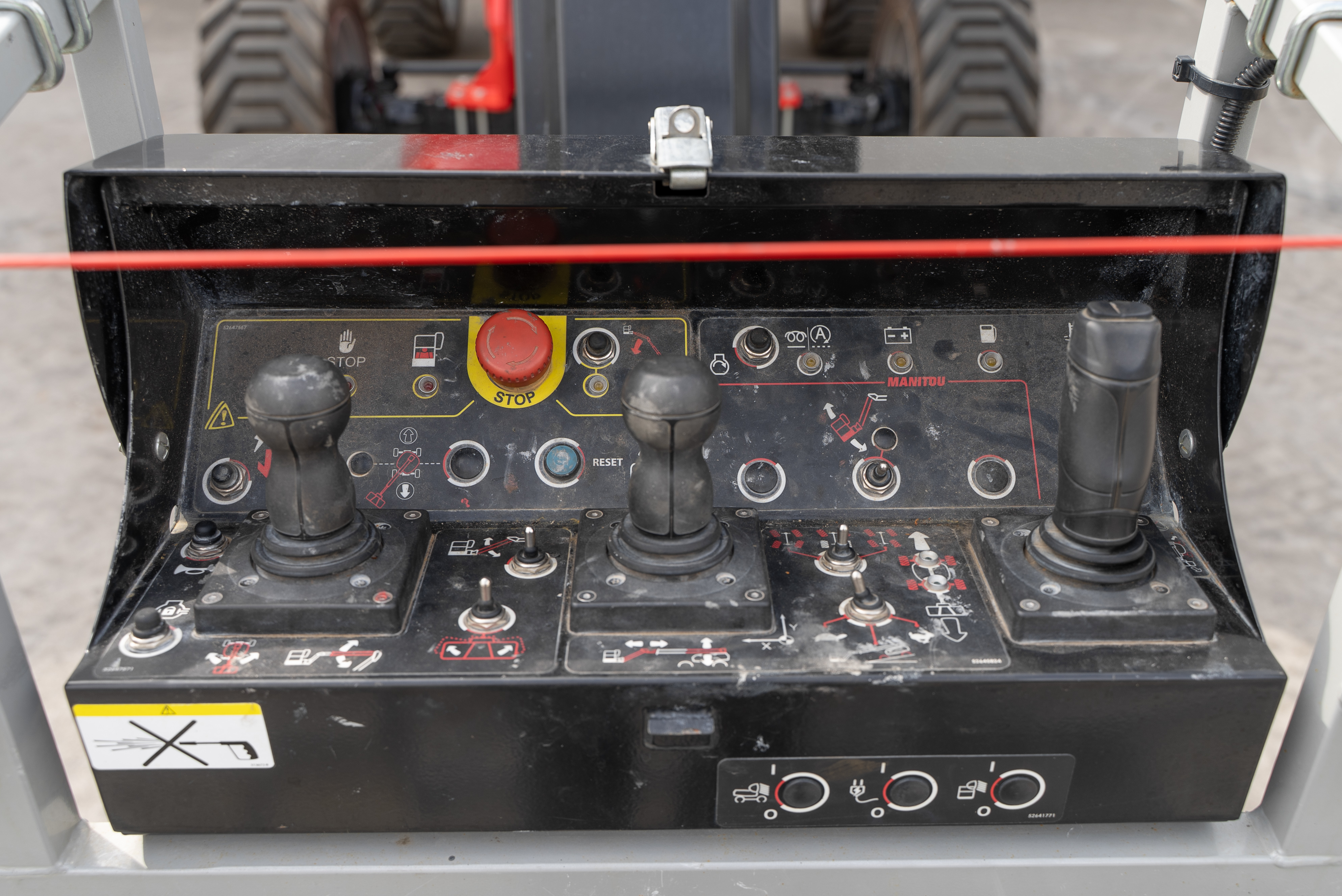 ATJ 160 P RC ST5 S1 - Interior front