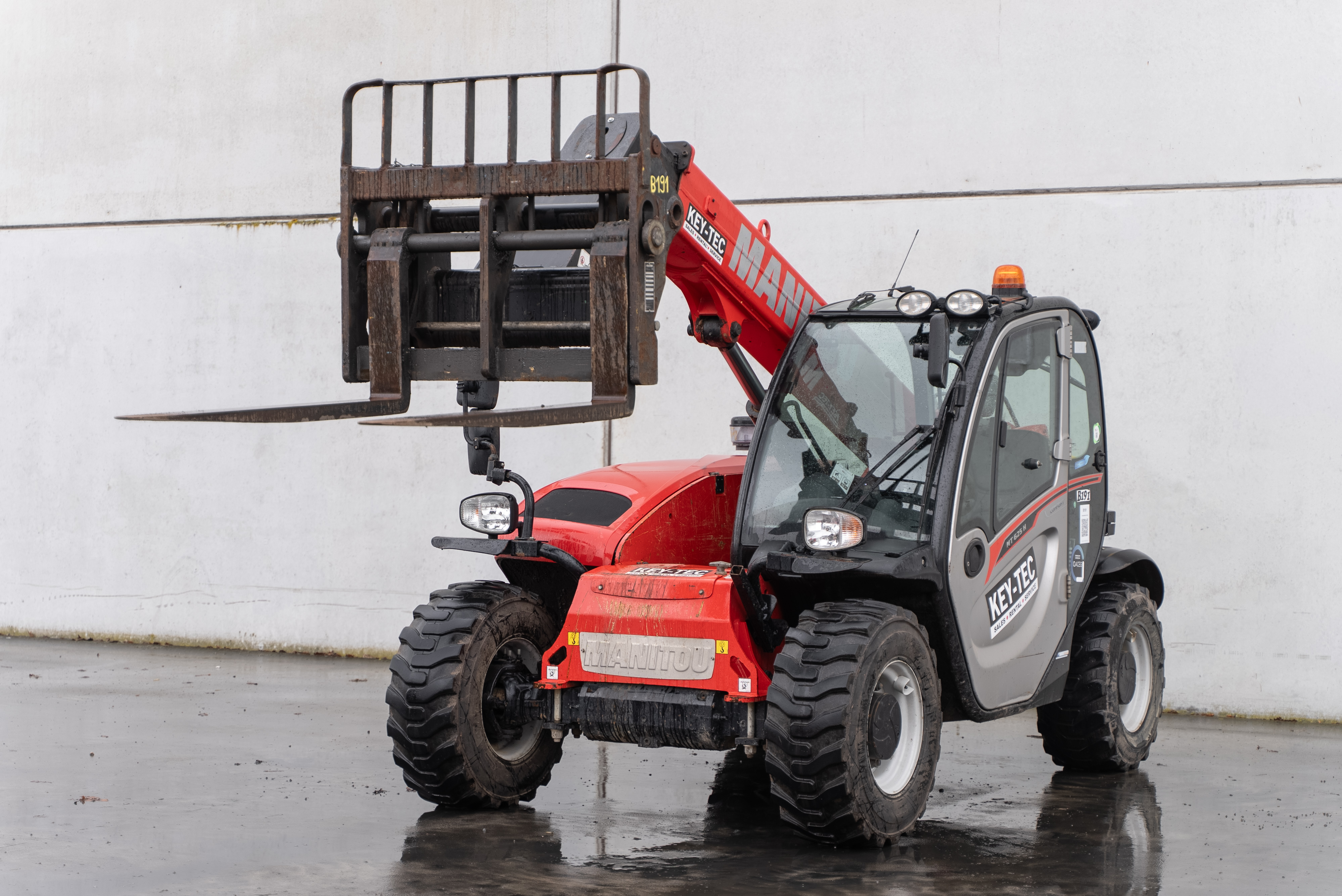 Manitou - Telehandlers - MT 625 H COMFORT 75K ST5 S1 - Front left