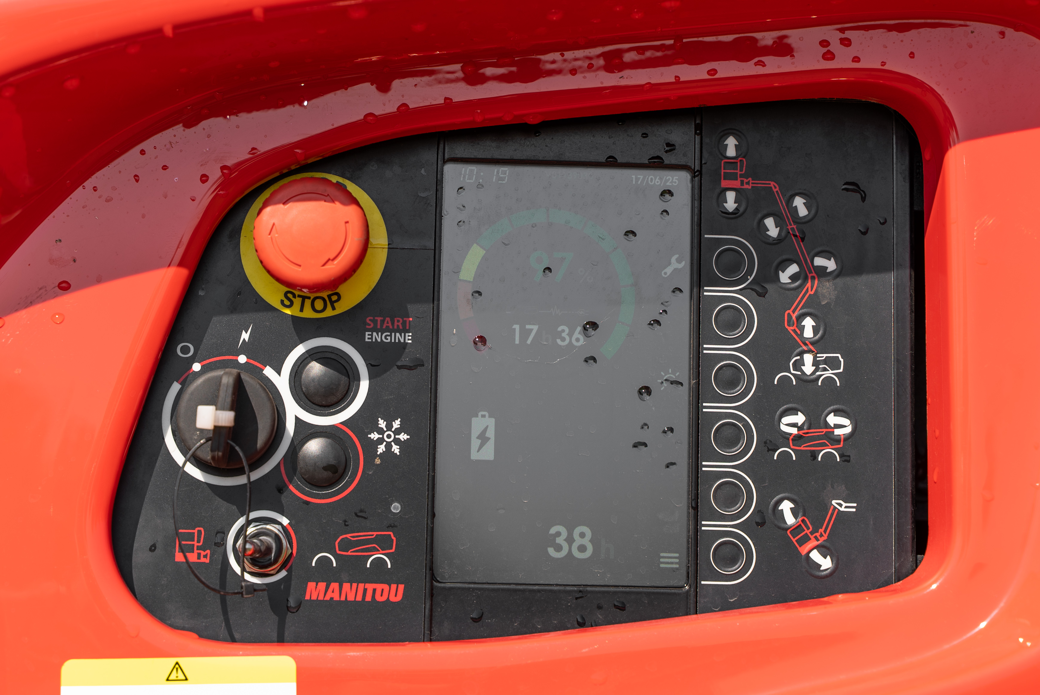 ATJ 180 E S1 - Hours / Display
