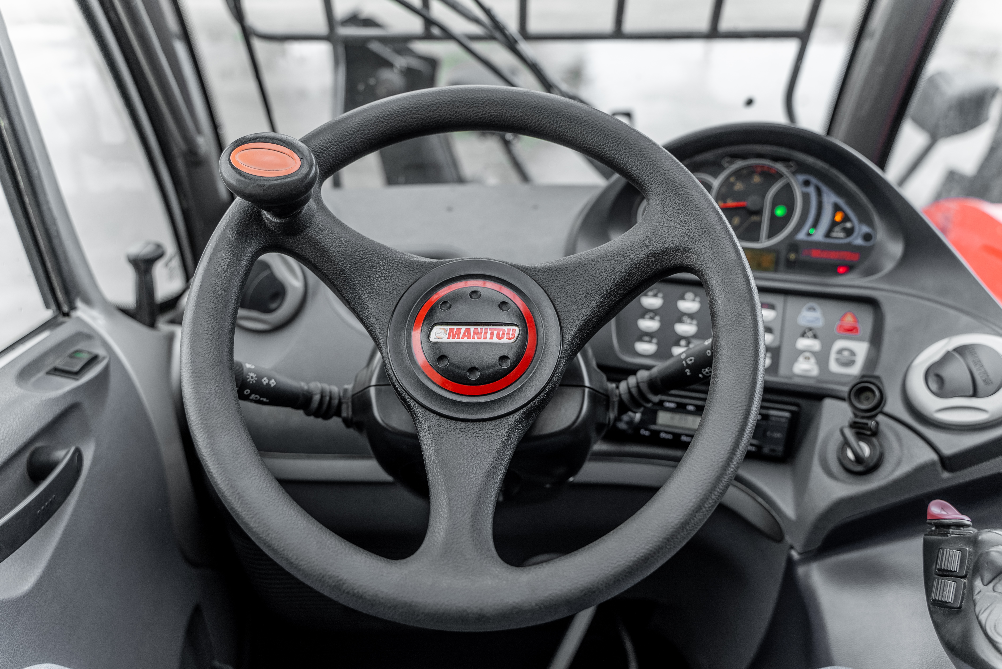 MT 1440 EASY 75D ST3B S1 - Interior front