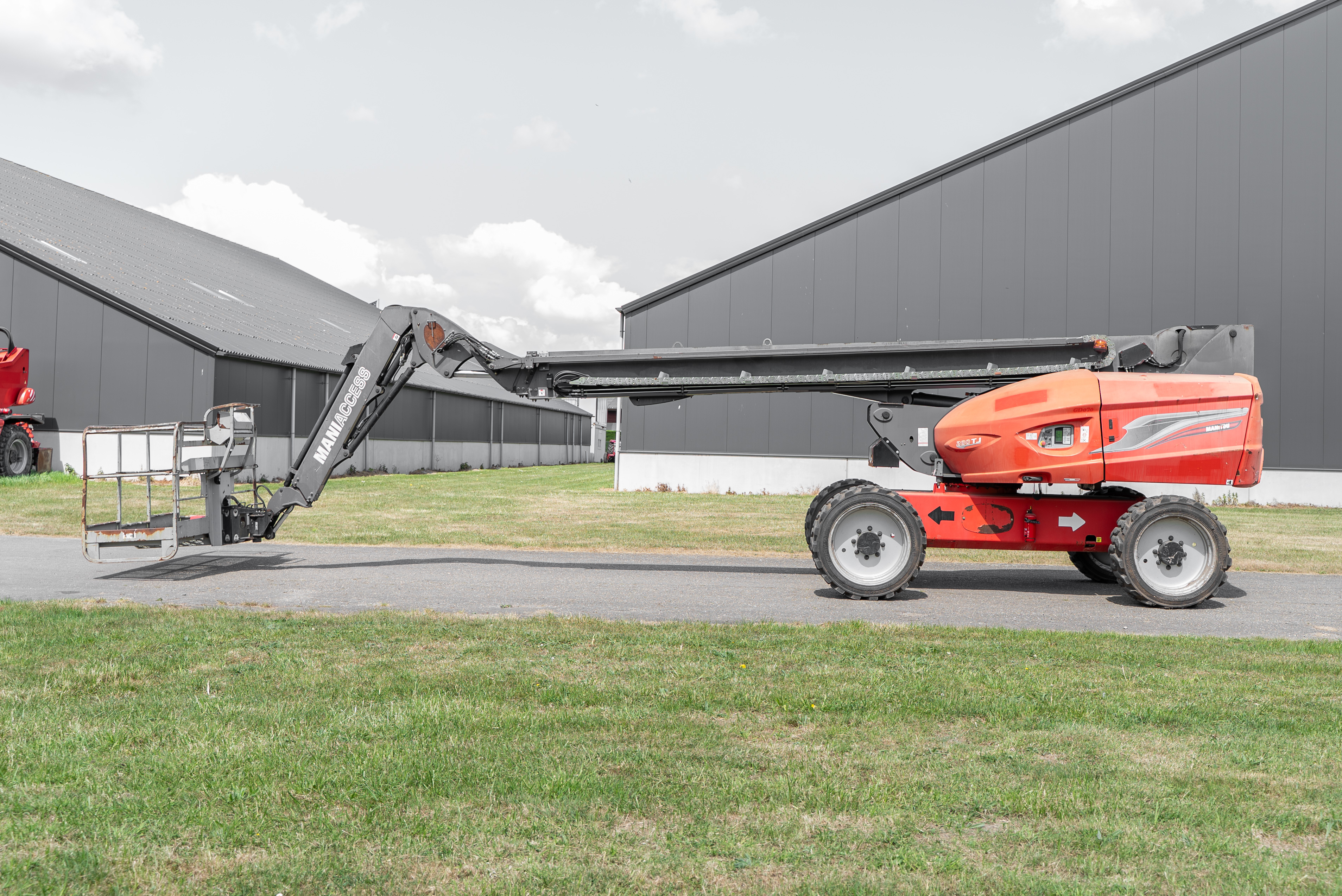 Manitou - Nacelles élévatrices - TJ 280 - Vue latérale
