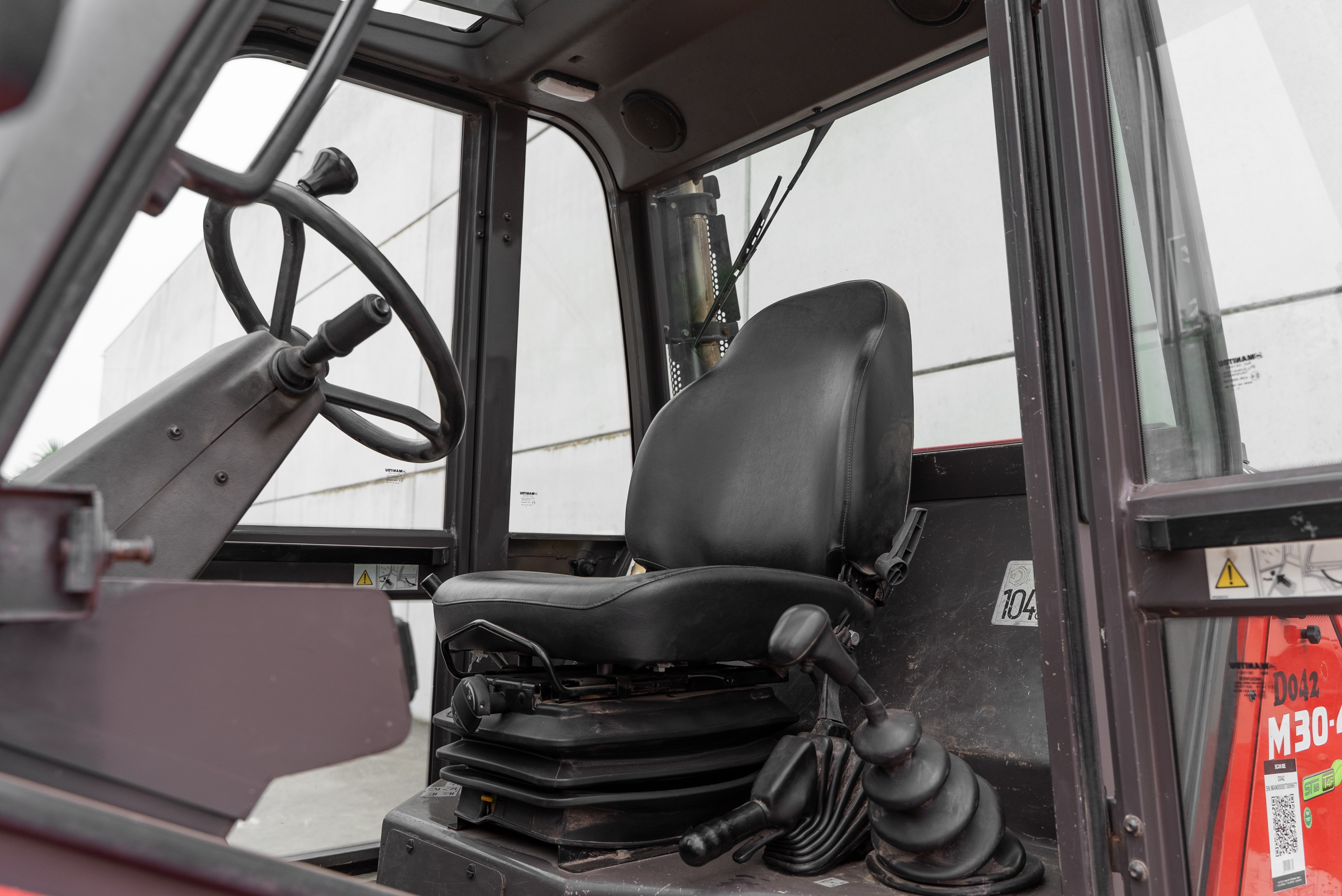 M 30-4 ST3B - Interior back