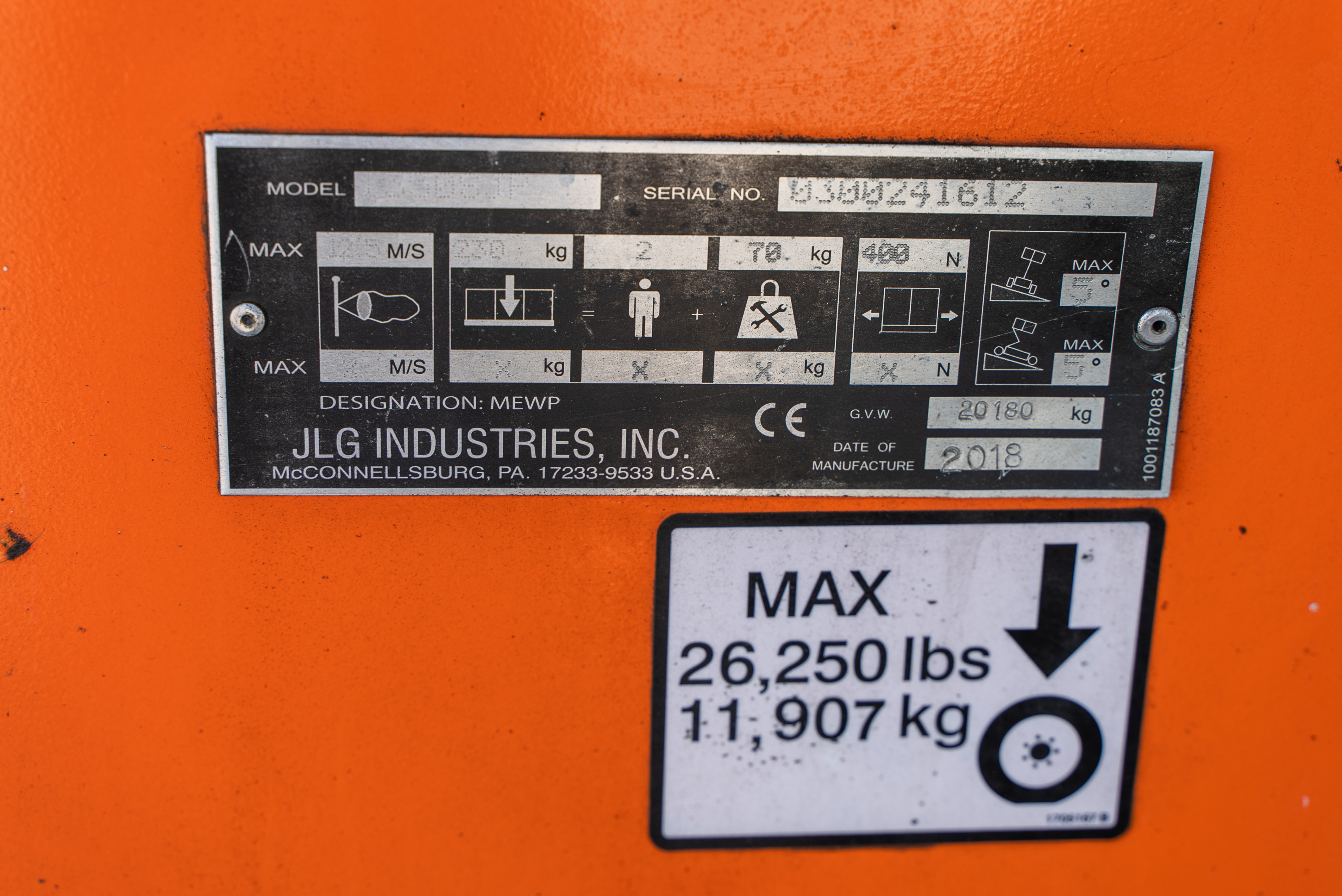 1350 SJP - Identification plate