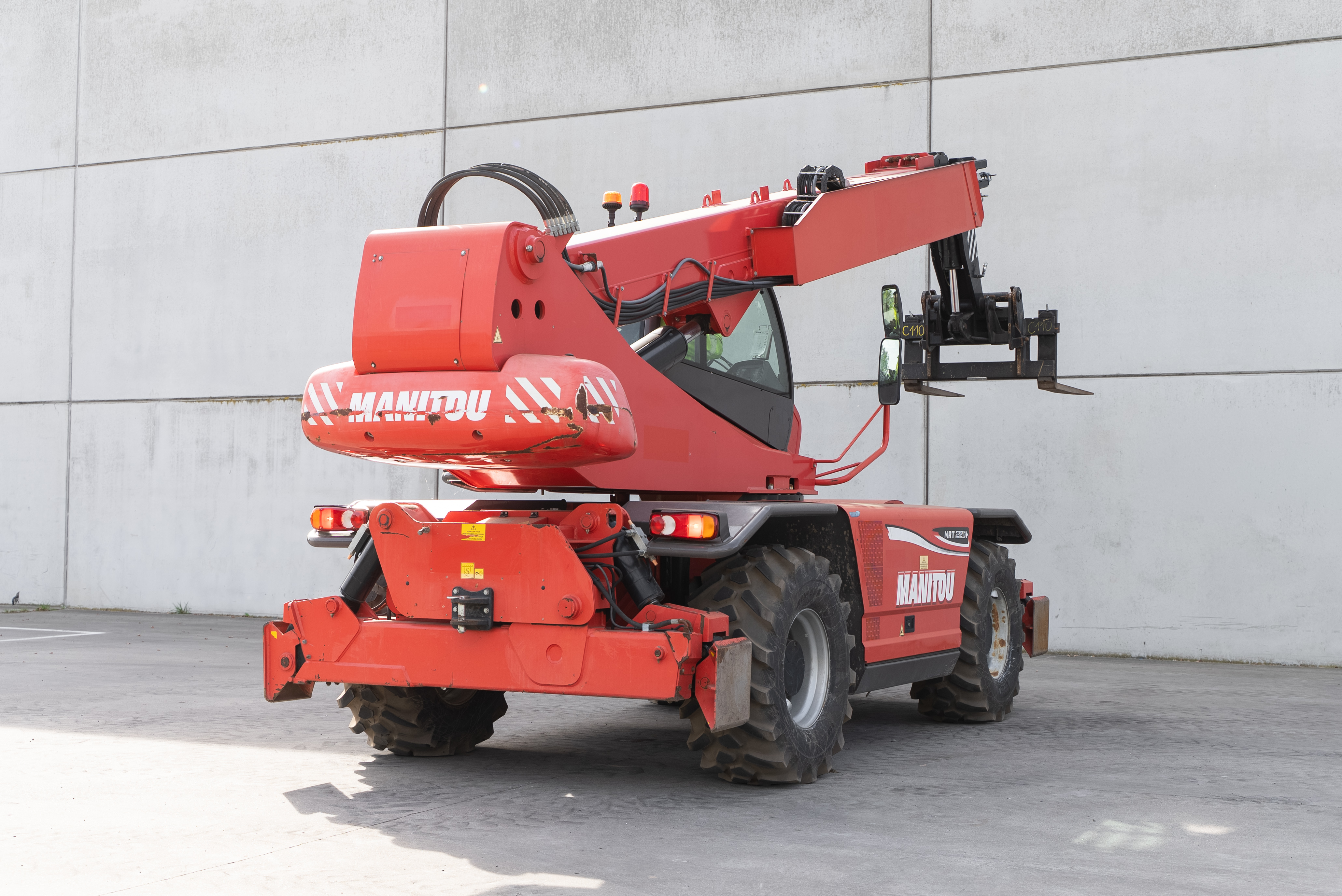 Manitou - Telehandlers - MRT 2550 PRIV+ ST4 S2 - Back right