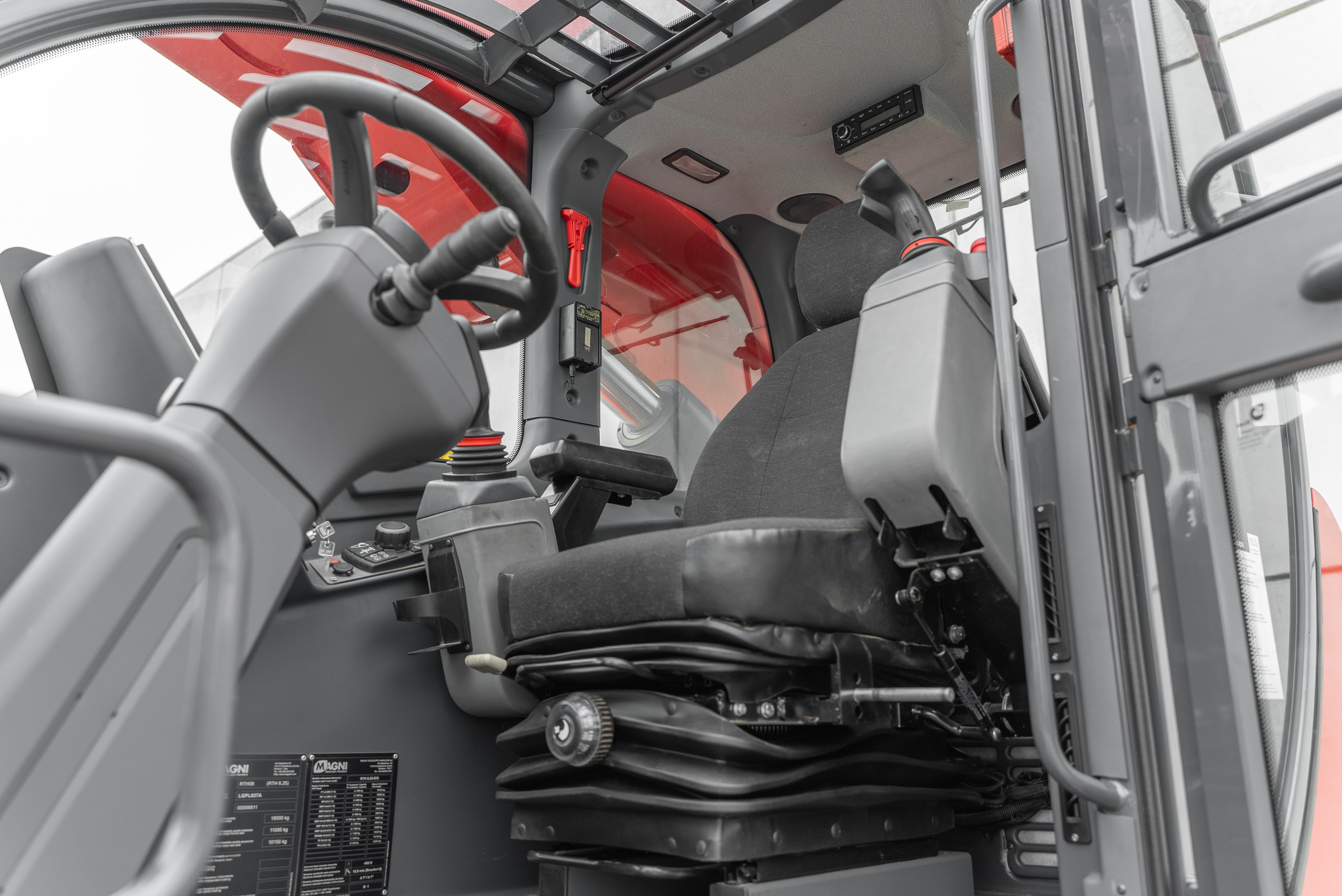 RTH 6.25 - Interior back