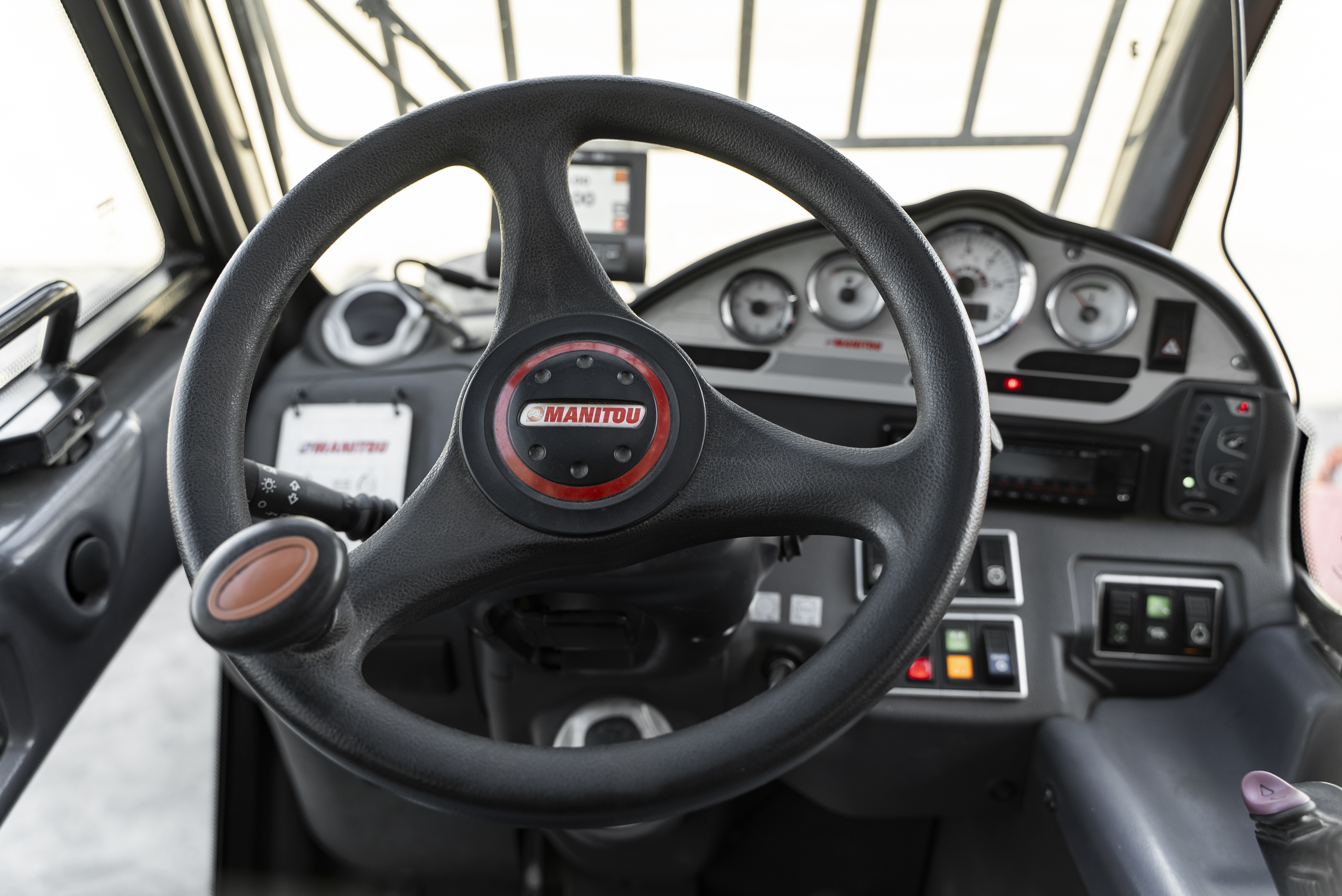 MHT 780 L EVOLUTION E3 - Interior front