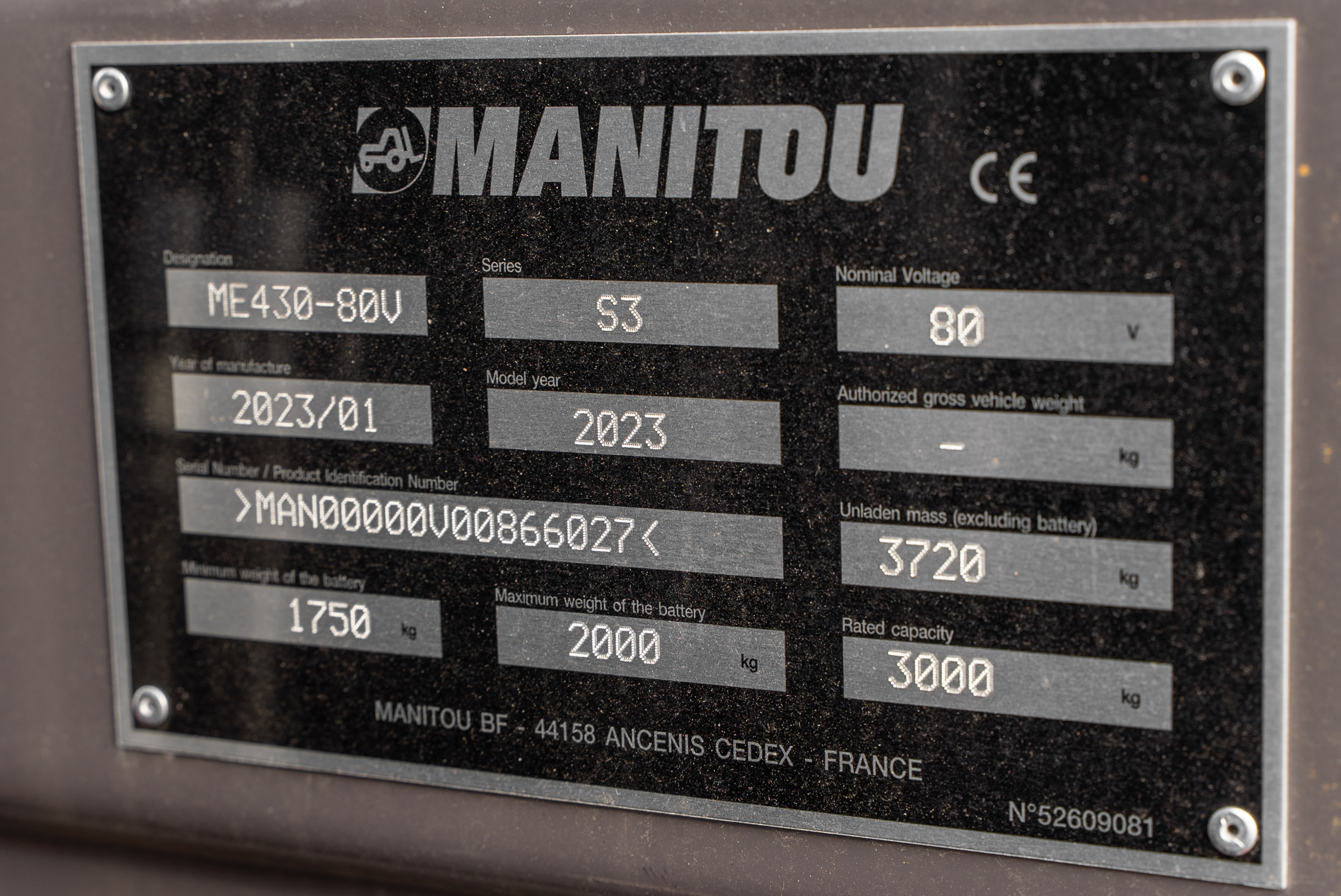 ME 430 80V S3 - Identification plate