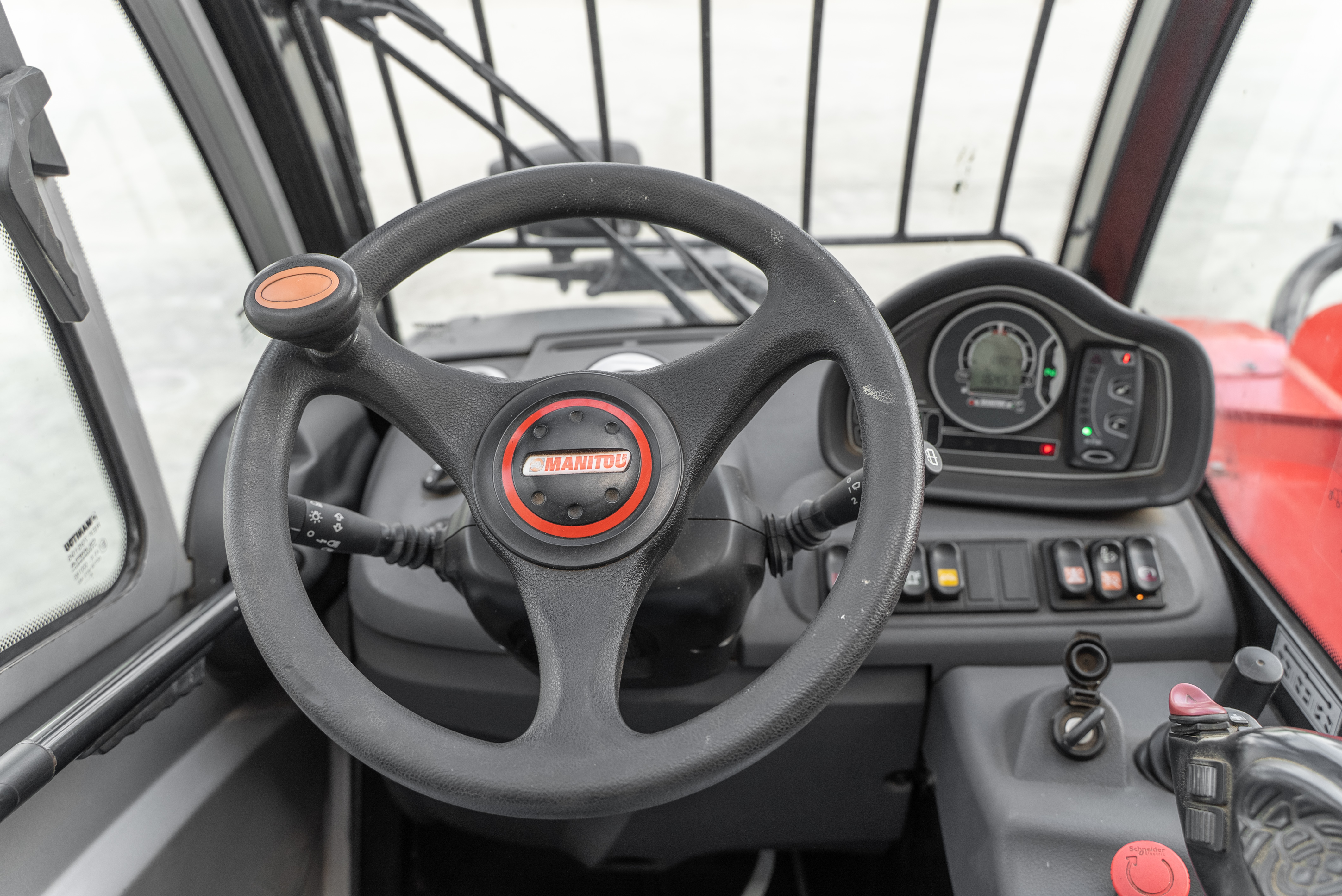 Manitou - Verreikers - MT 625 H COMFORT 75K ST5 S1 - Interieur voor
