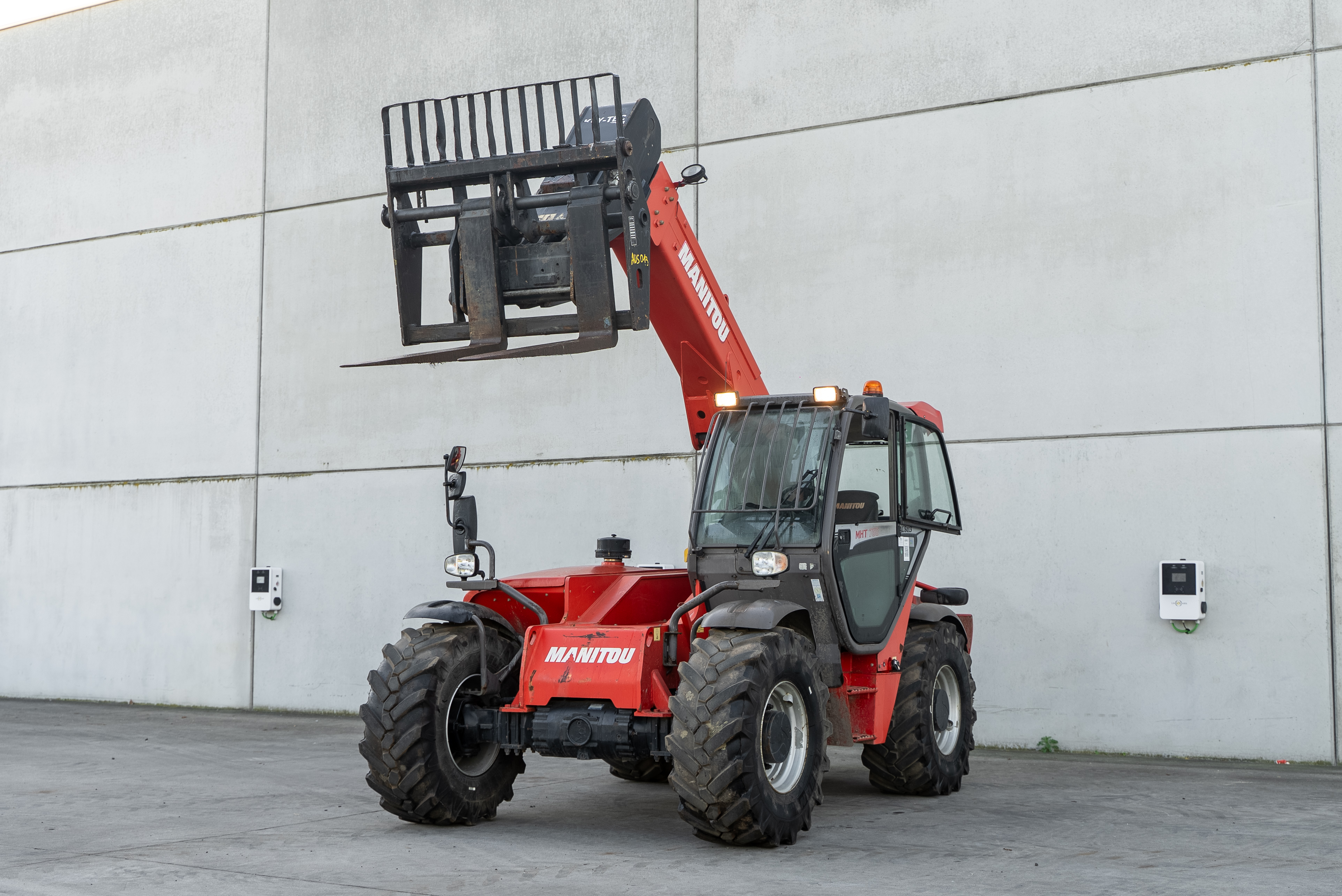 Manitou - Télescopiques - MHT 780 L EVOLUTION E3 - Avant gauche