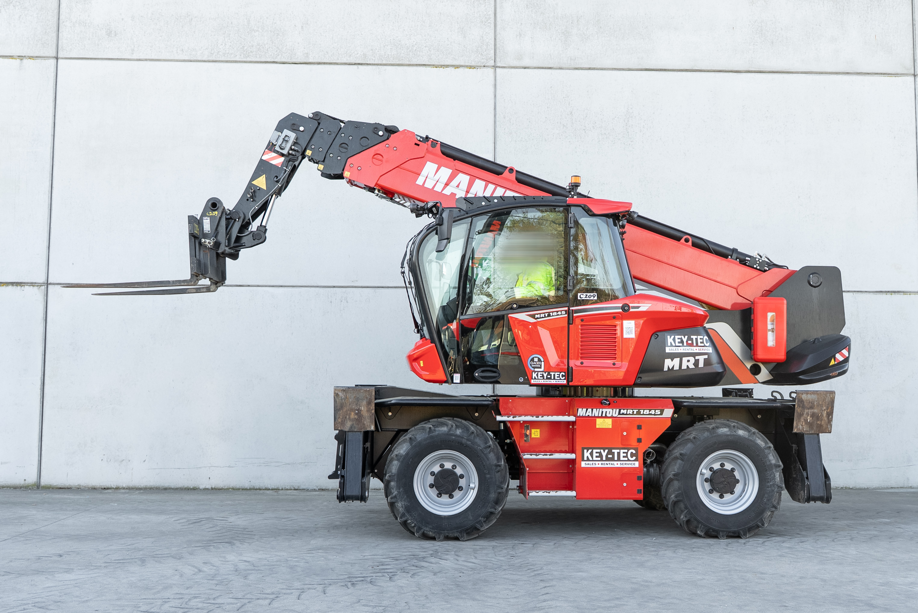Manitou - Verreikers - MRT 1845 360 115D ST5 S1 - Zijaanzicht