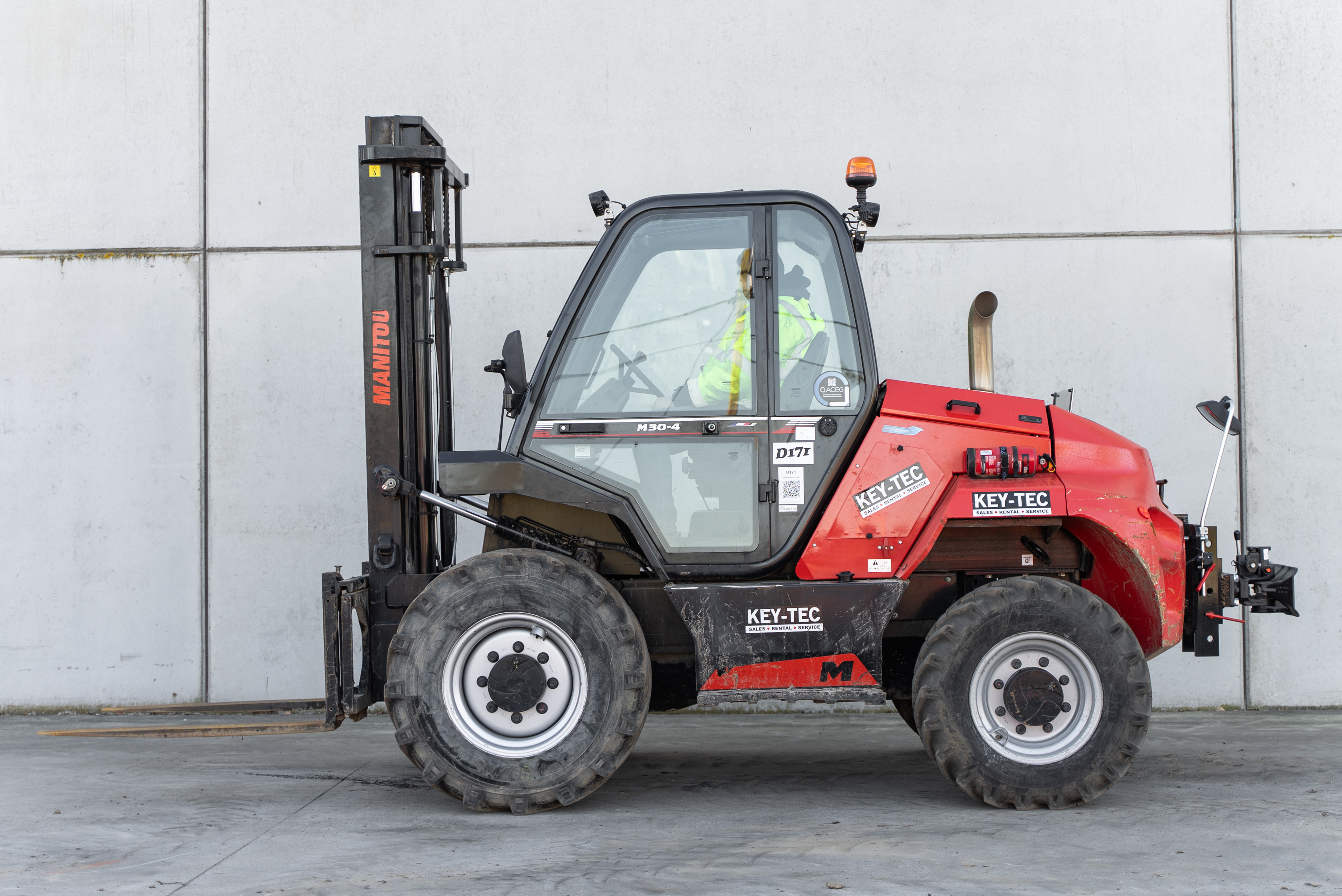 Manitou - Heftrucks - M 30-4 D ST5 S1 - Zijaanzicht