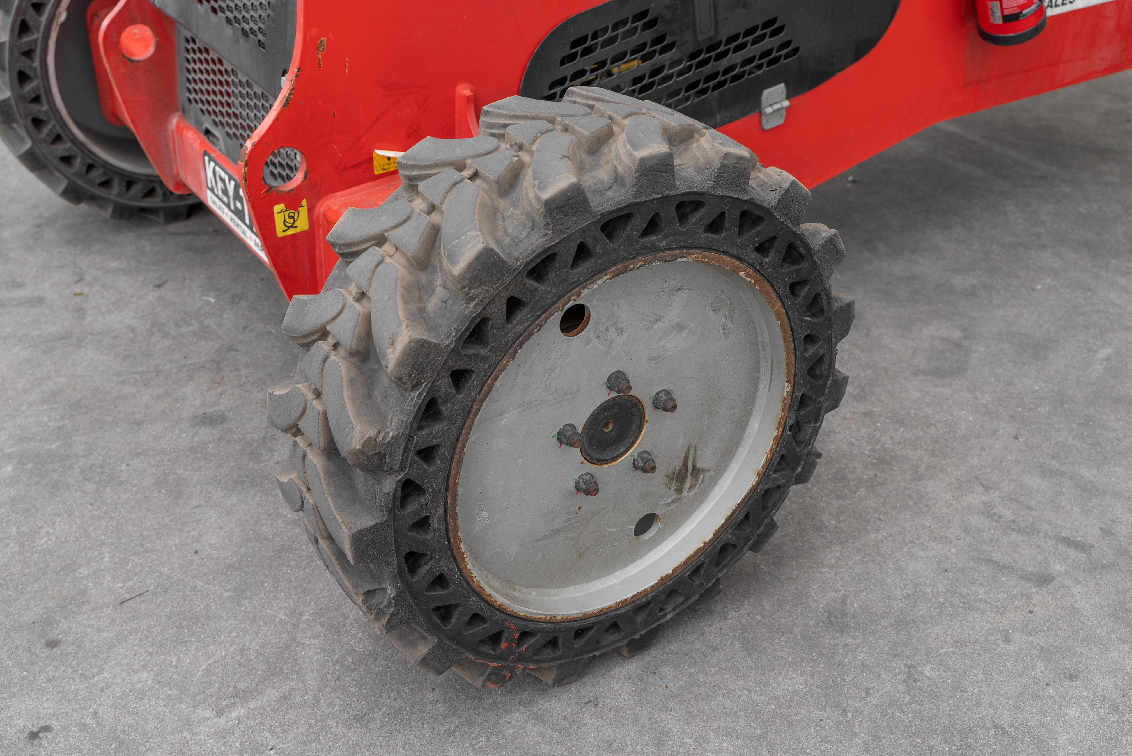 MAN GO 12 - Chassis / Wheel