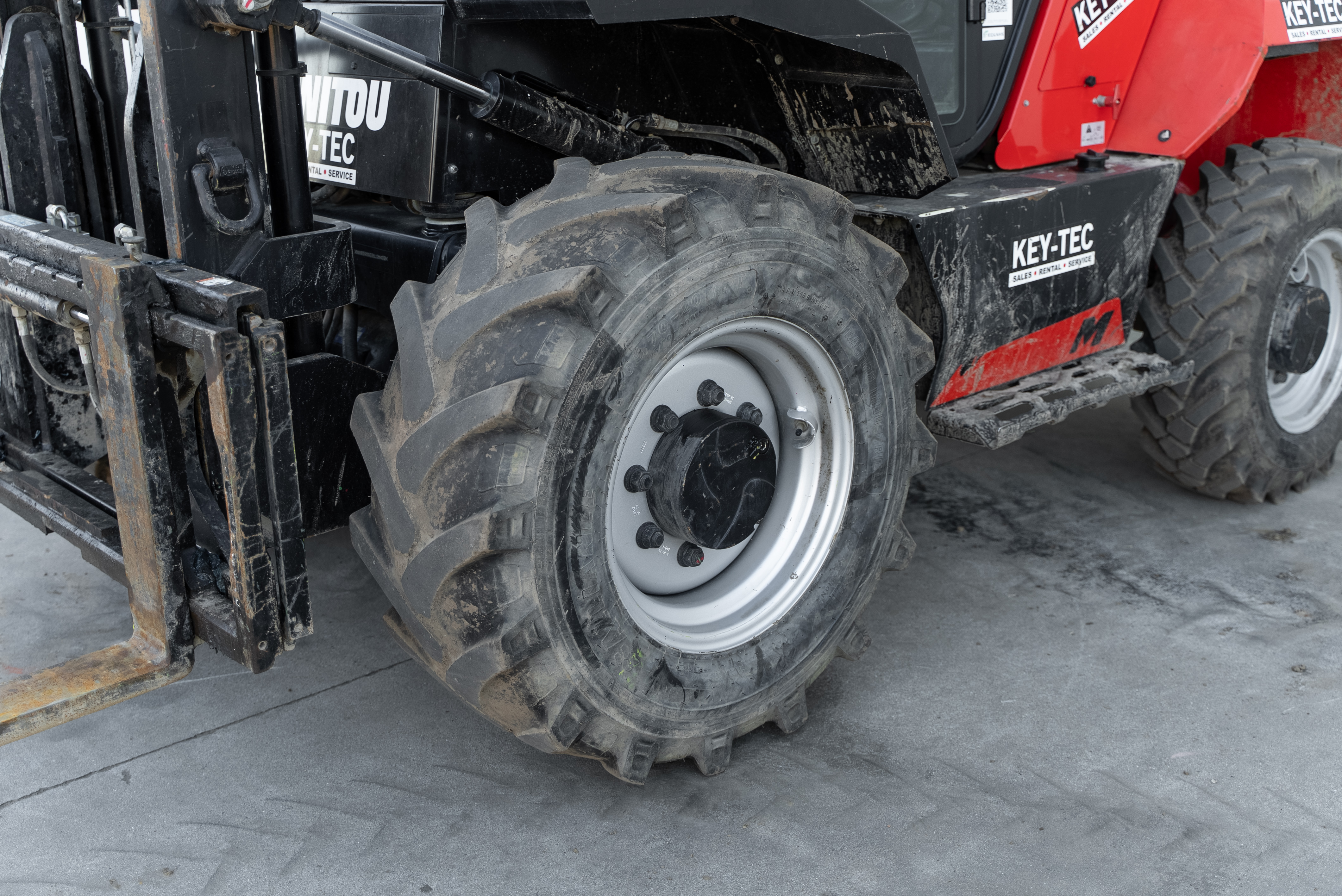 Manitou - Heftrucks - M 30-4 D ST5 S1 - Chassis / Wiel