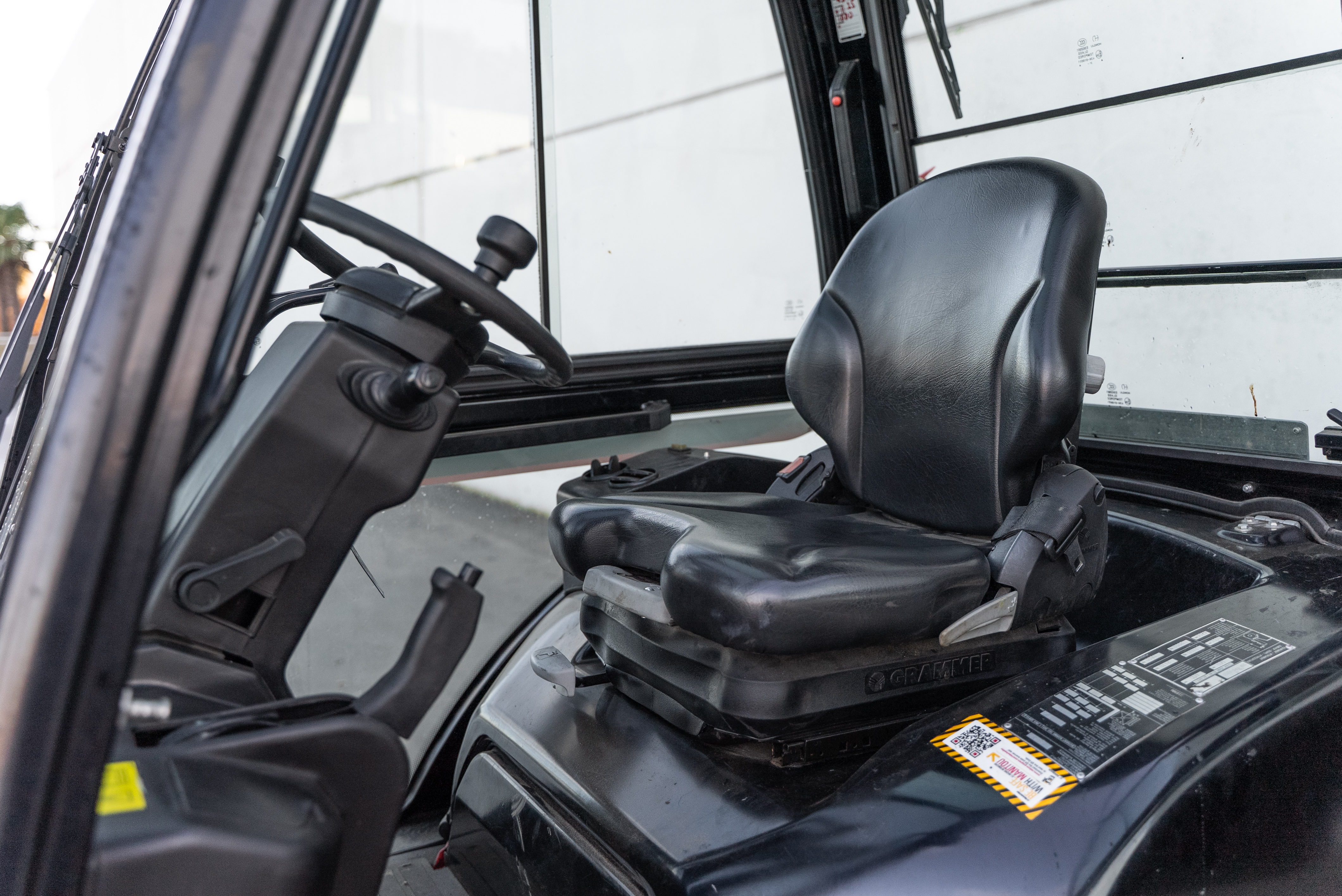 MI 25 D K ST5 S1 - Interior back