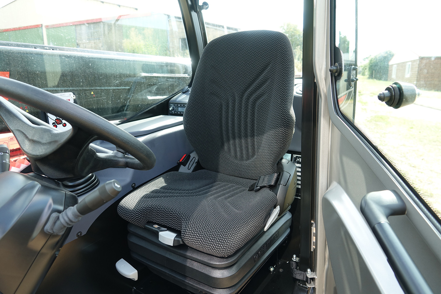 Manitou - Télescopiques - MLT 420 H 60K ST5 S1 - Intérieur