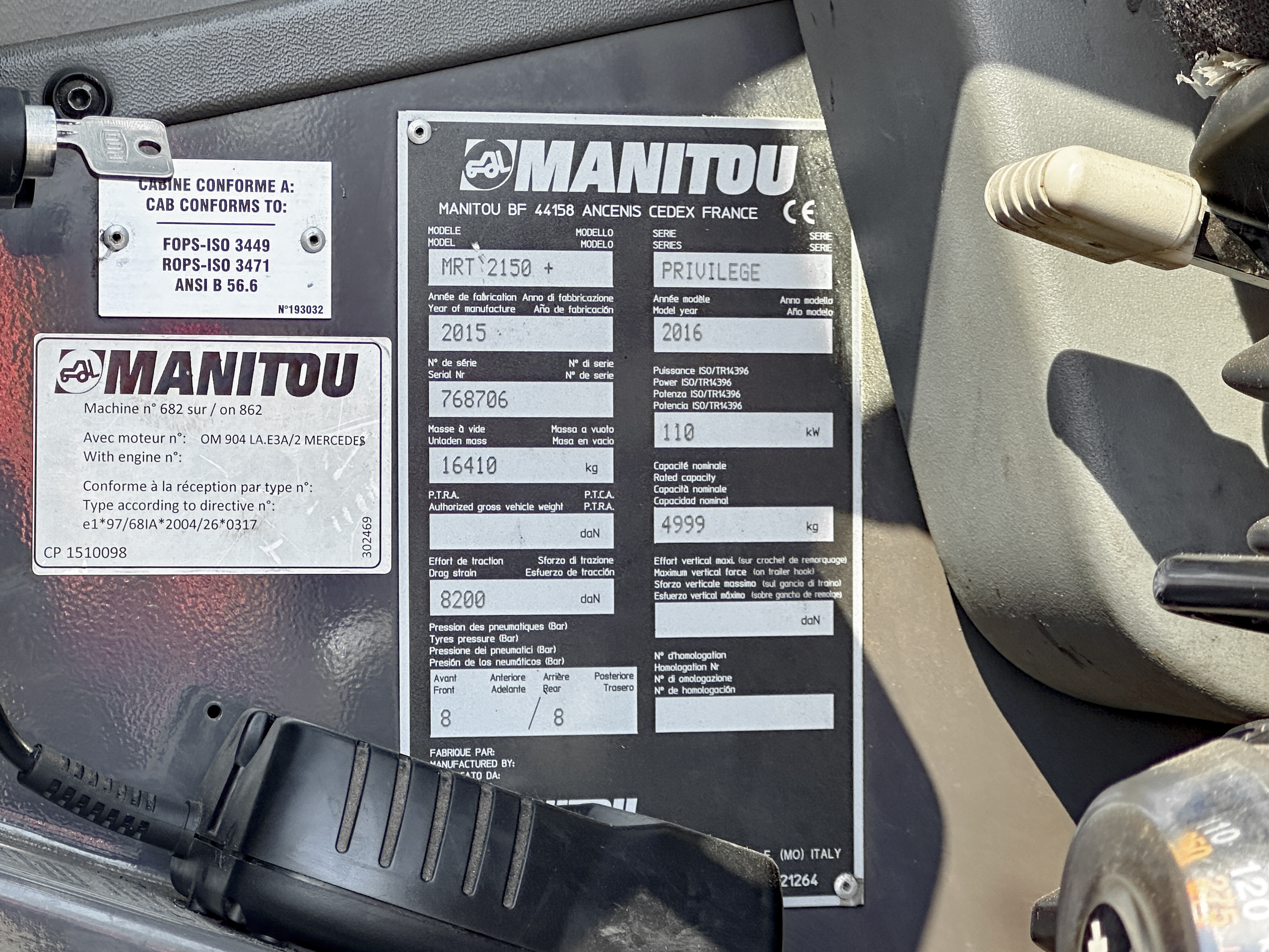 MRT 2150 PRIV+ - Identification plate