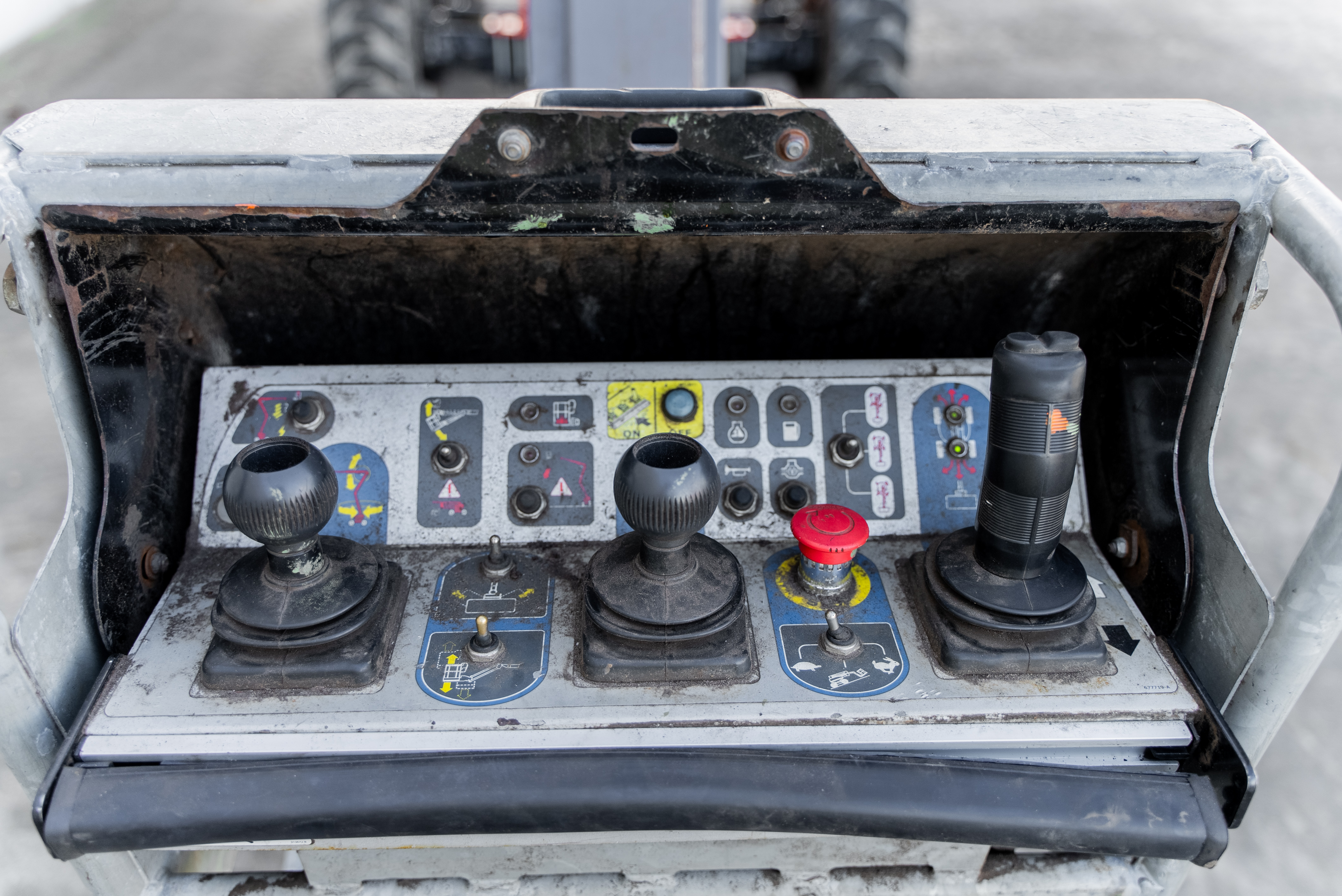 Manitou - Hoogwerkers - ATJ 180 2 RC E3 - Interieur voor
