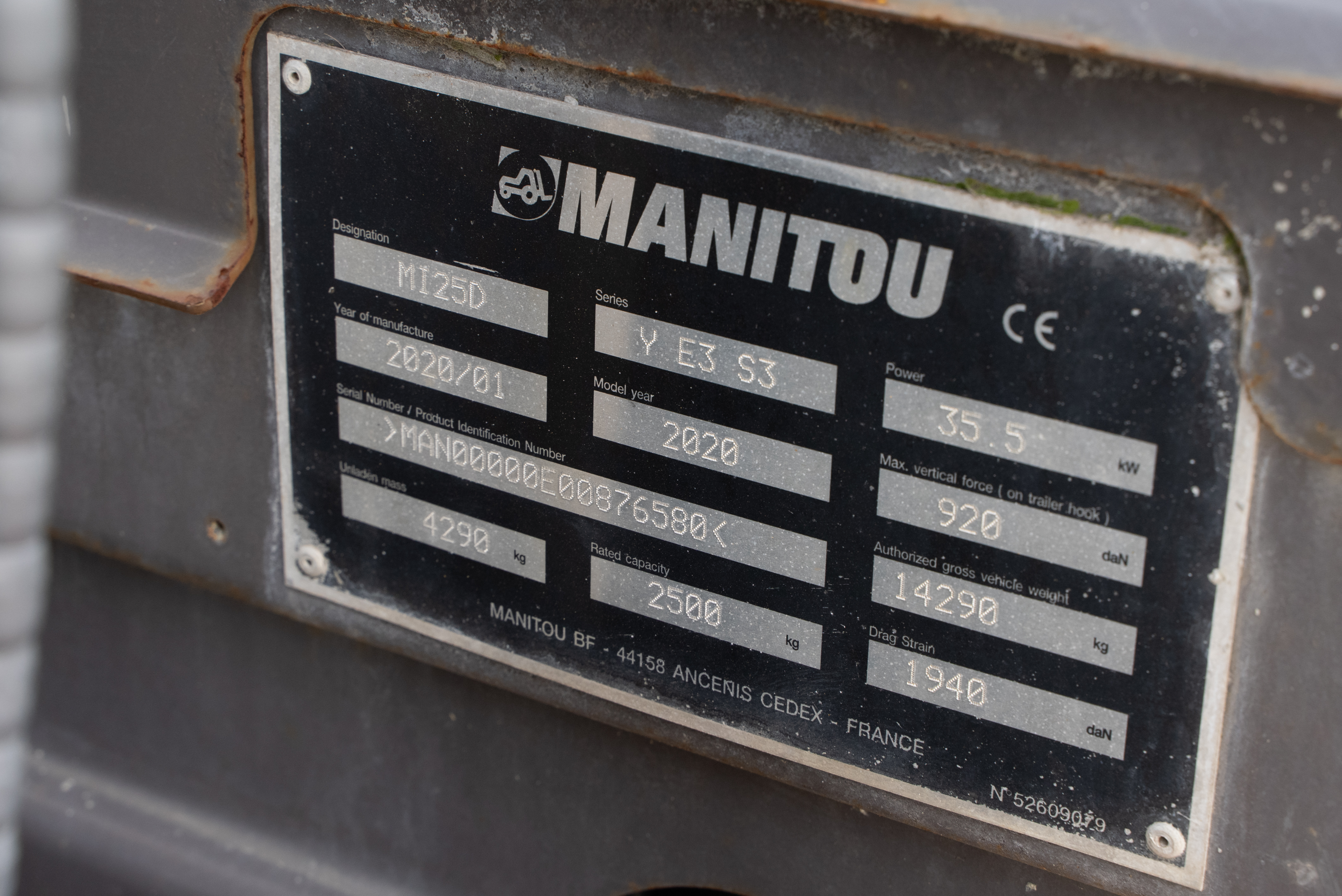 Manitou - Chariots élévateurs - MI 25 D Y E3 S3 - Plaque signalétique