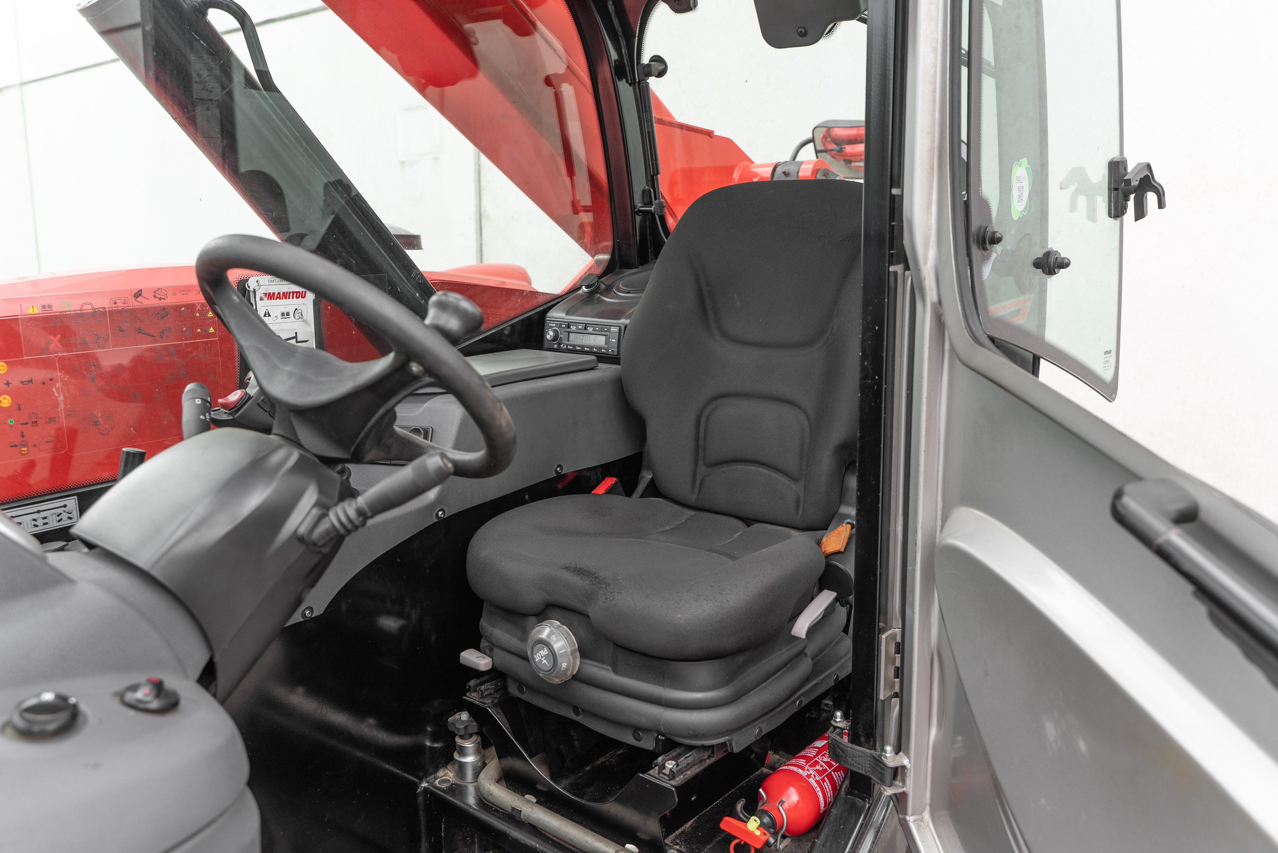 MT 625 H COMFORT 75K ST5 S1 - Interior back