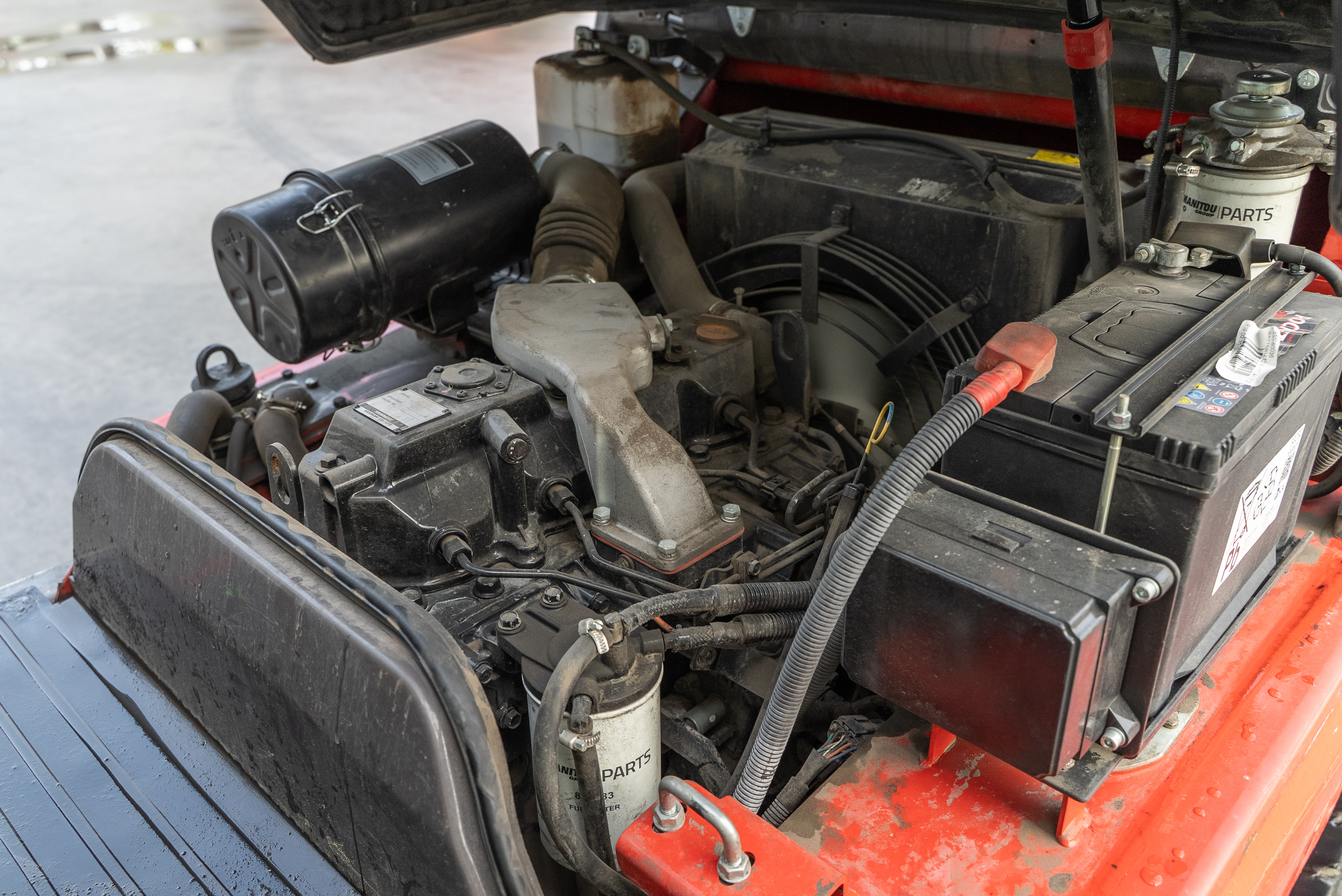 Manitou - Forklifts - MI 35 D Y E3 S3 - Engine