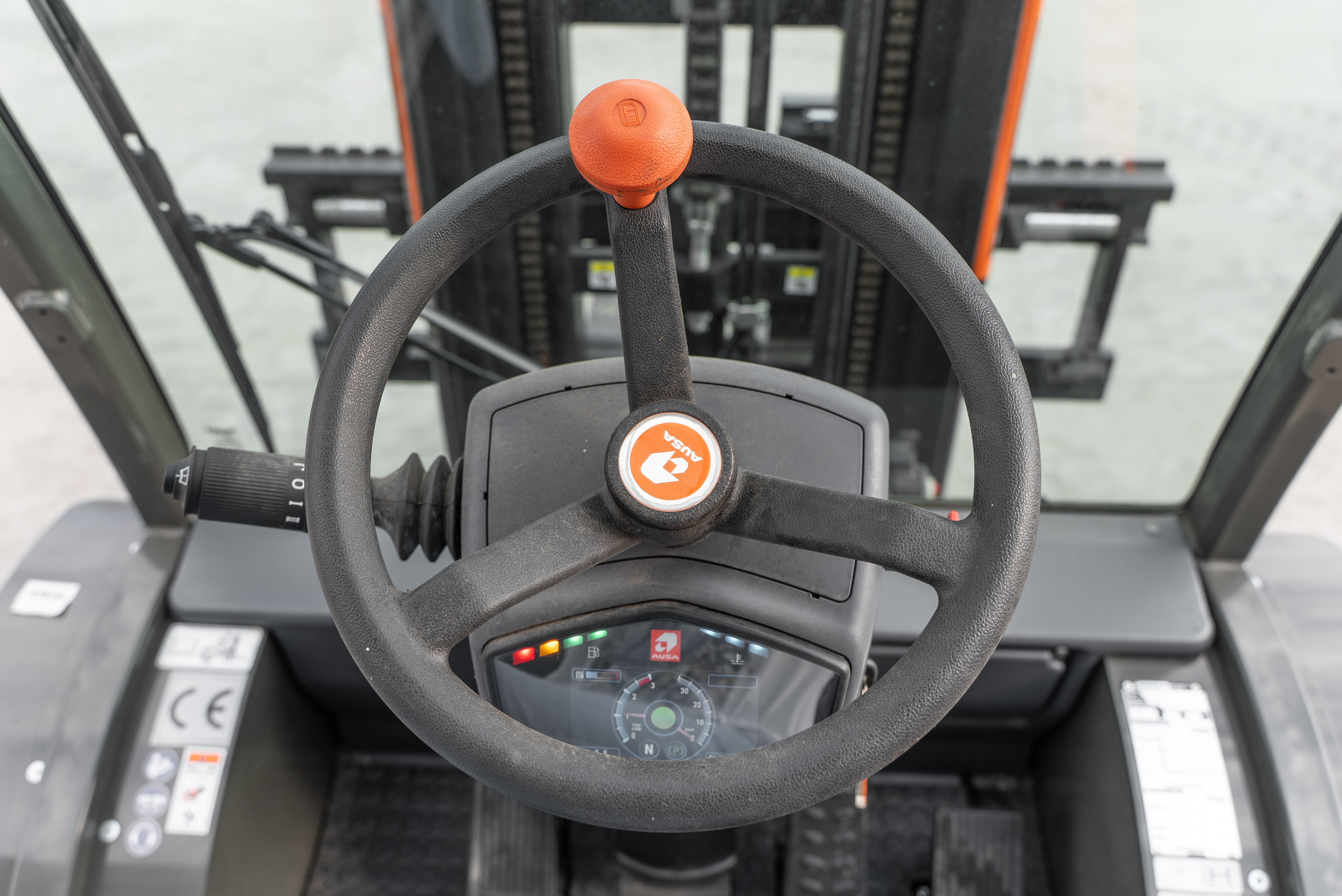 C251 Hx4 - Interior front