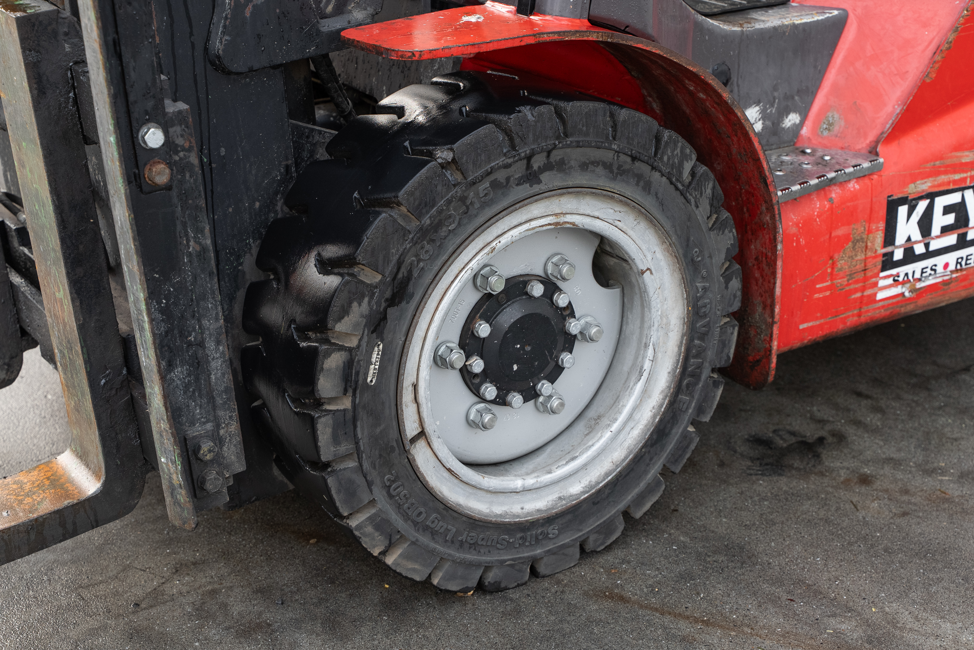 Manitou - Forklifts - MI 35 D Y E3 S3 - Chassis / Wheel