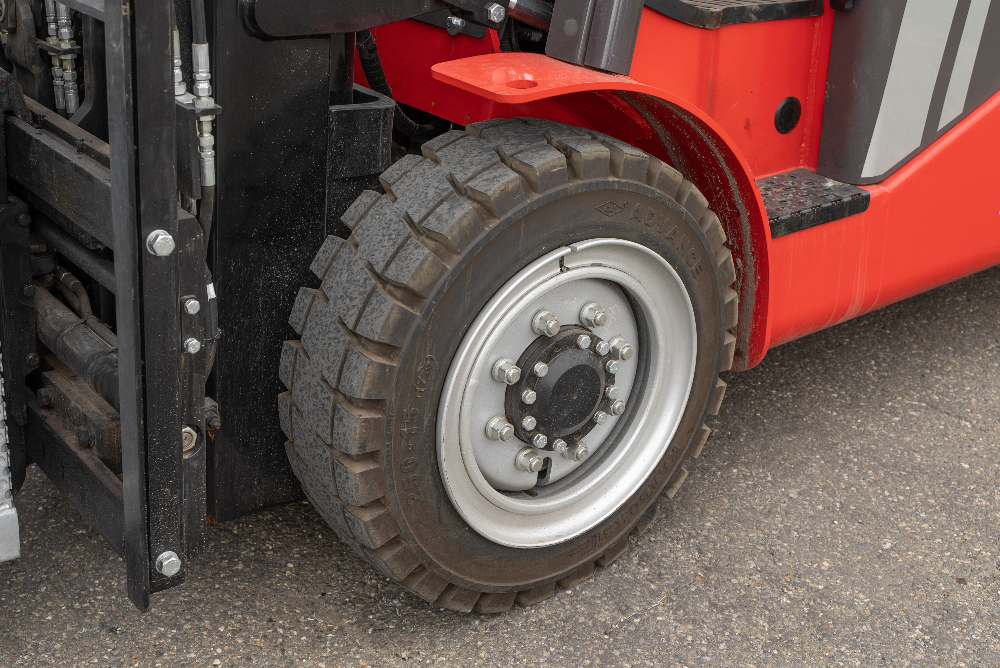 ME 450 80V S3 - Chassis / Wheel