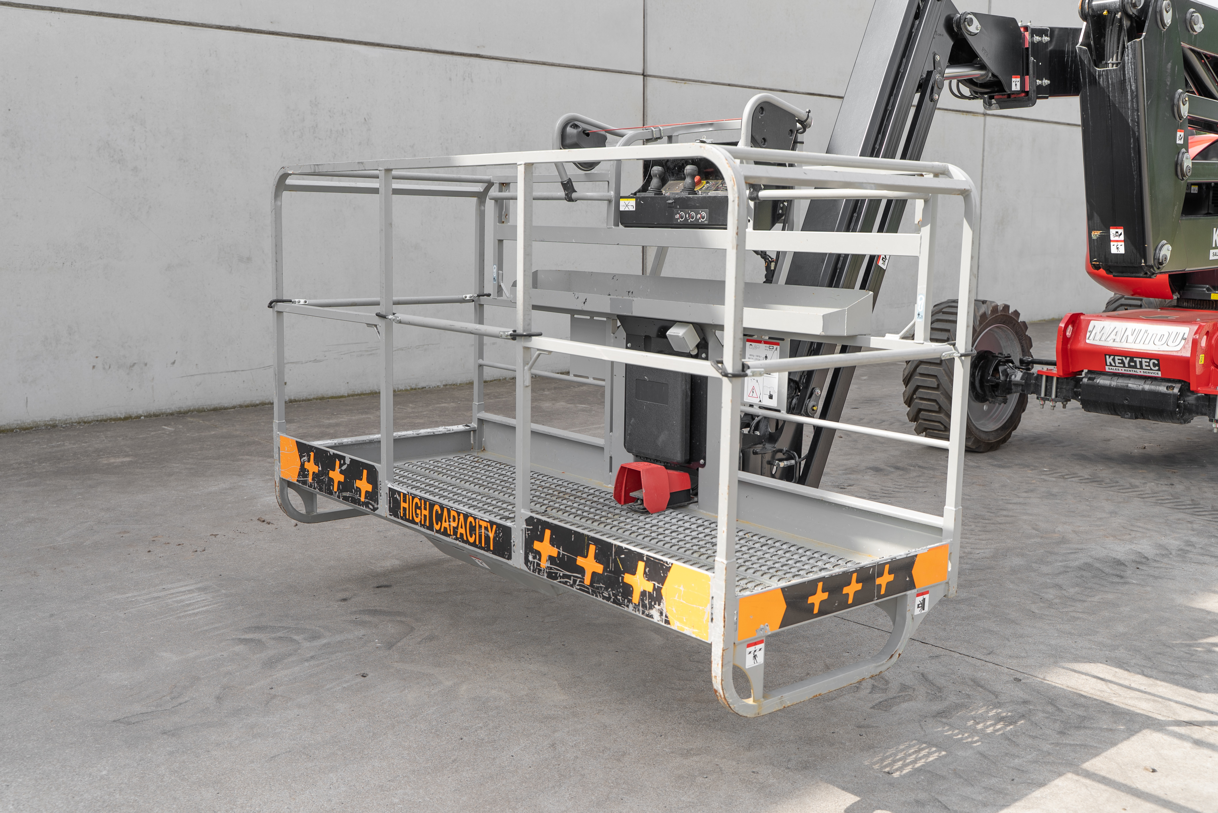 ATJ 160 P RC ST5 S1 - Interior back