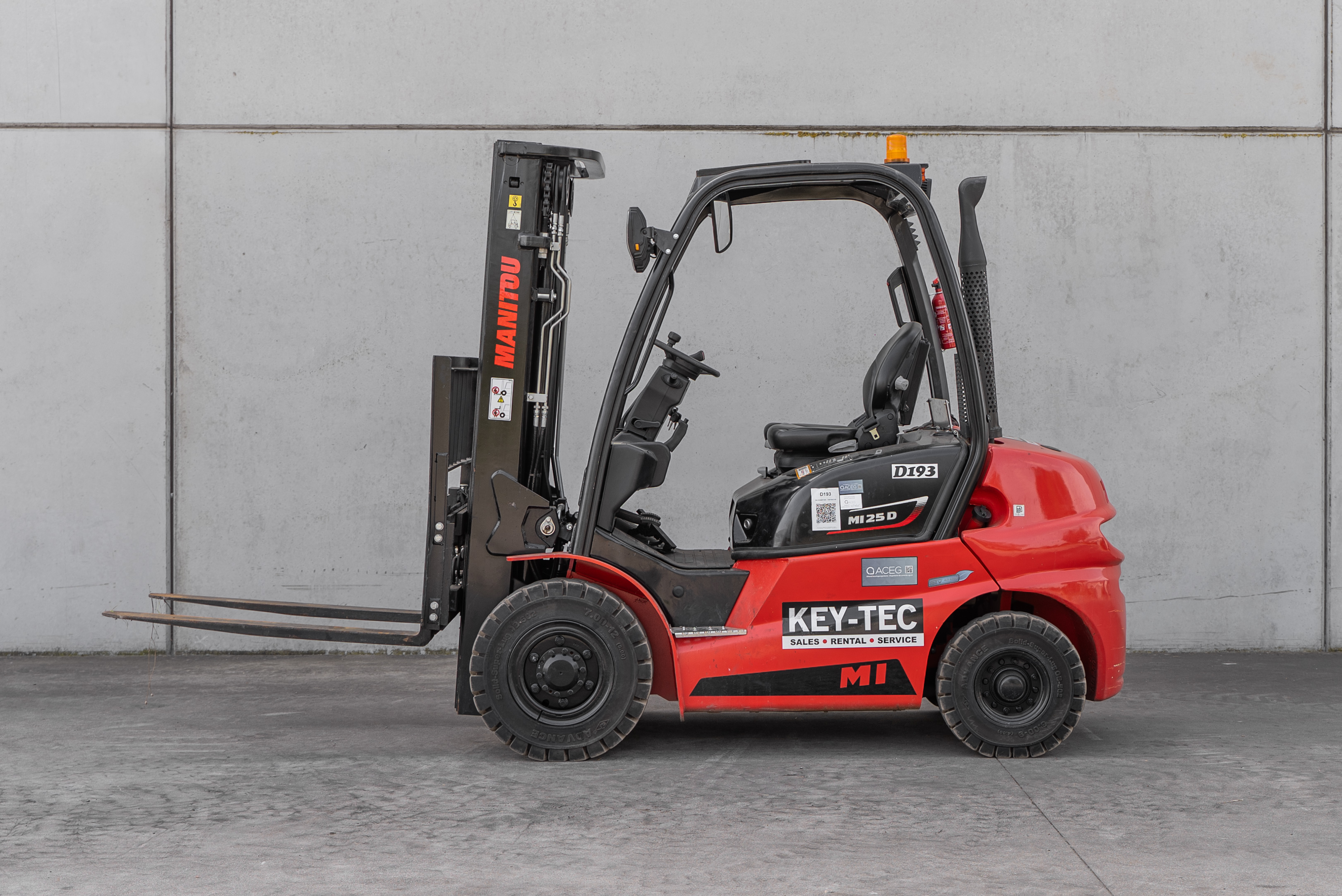 MI 25 D K ST5 S1 - Side
