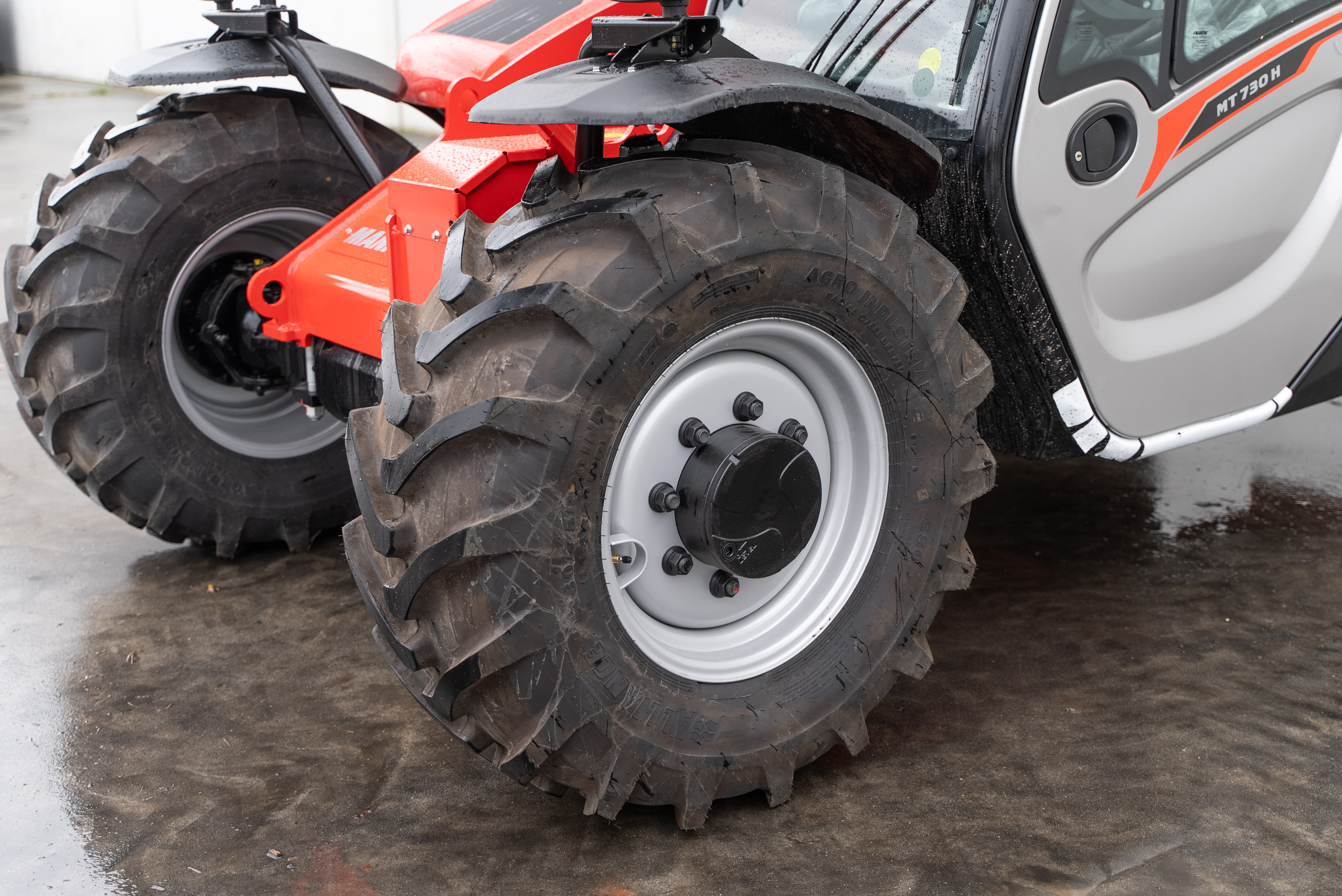 Manitou - Verreikers - MT 730 H 75K ST5 S1 - Chassis / Wiel