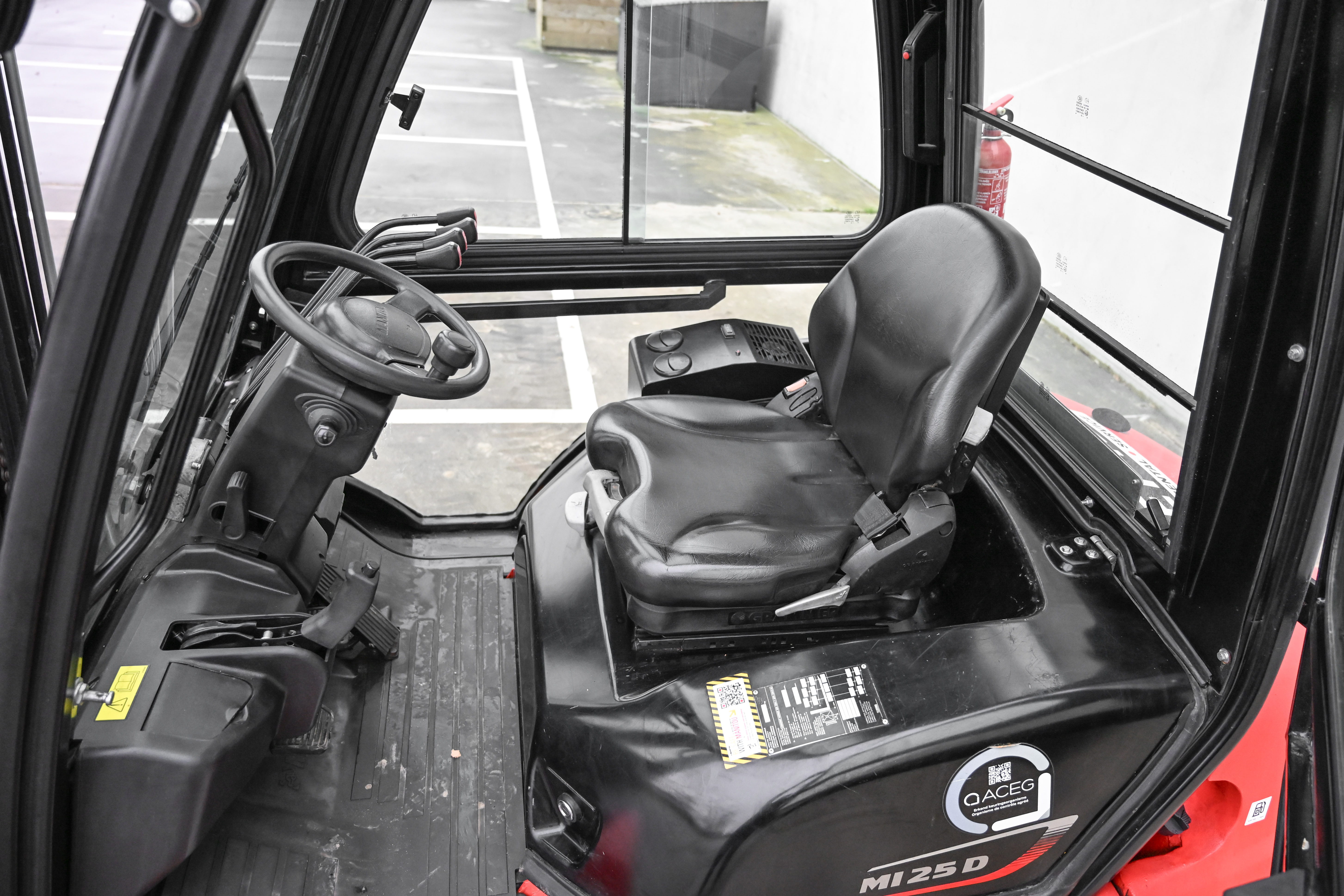Manitou - Chariots élévateurs - MI 25 D K ST5 S1 - Intérieur arrière