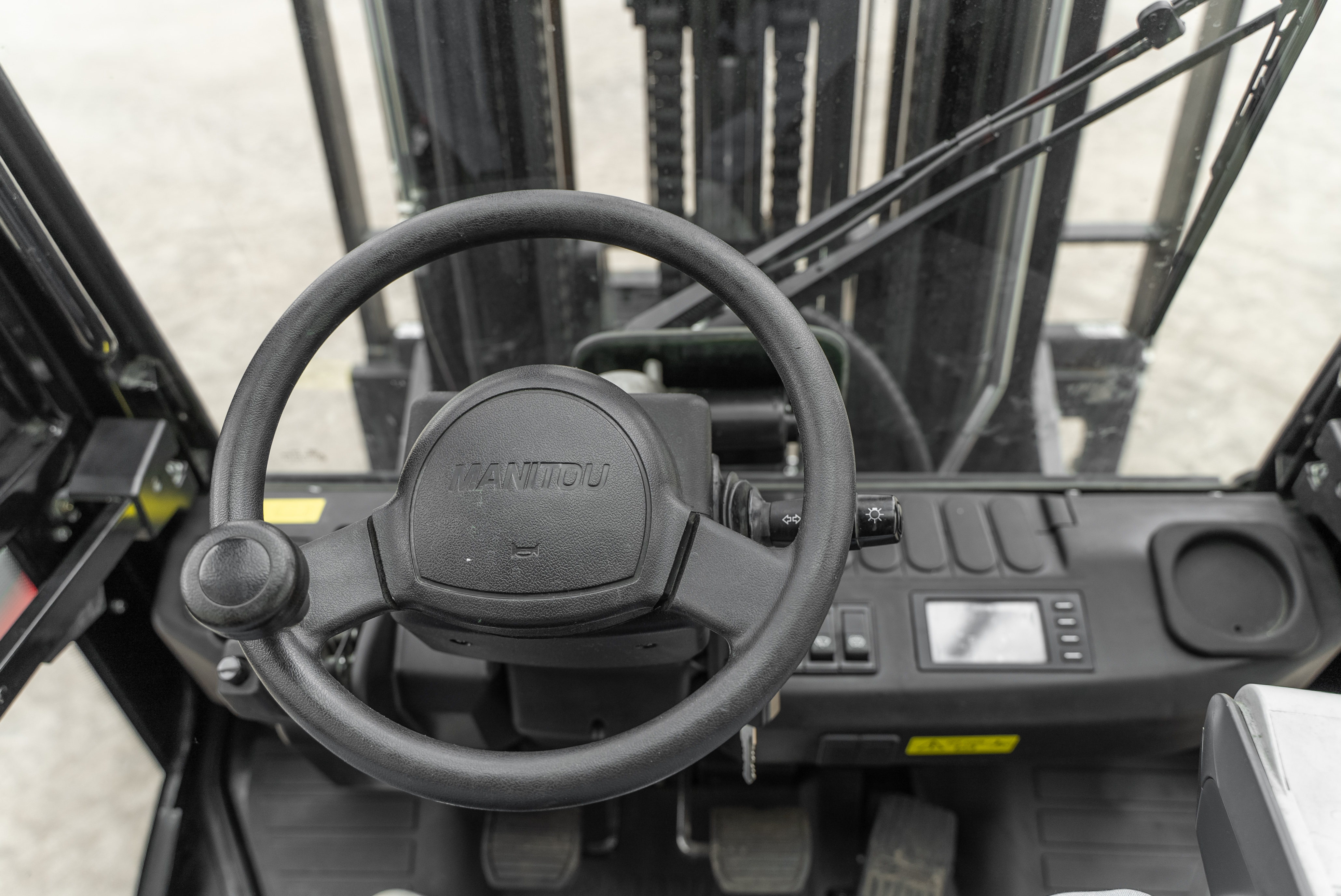 MI 35 D K ST5 S1 - Interior front